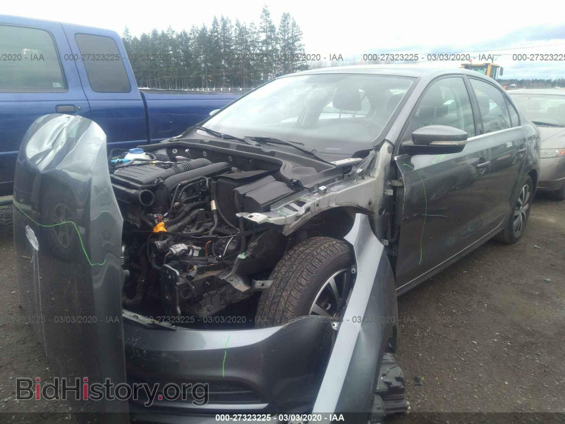 2017 VOLKSWAGEN JETTA - VIN: 3VWDB7AJ3HM370778 - Photo 2