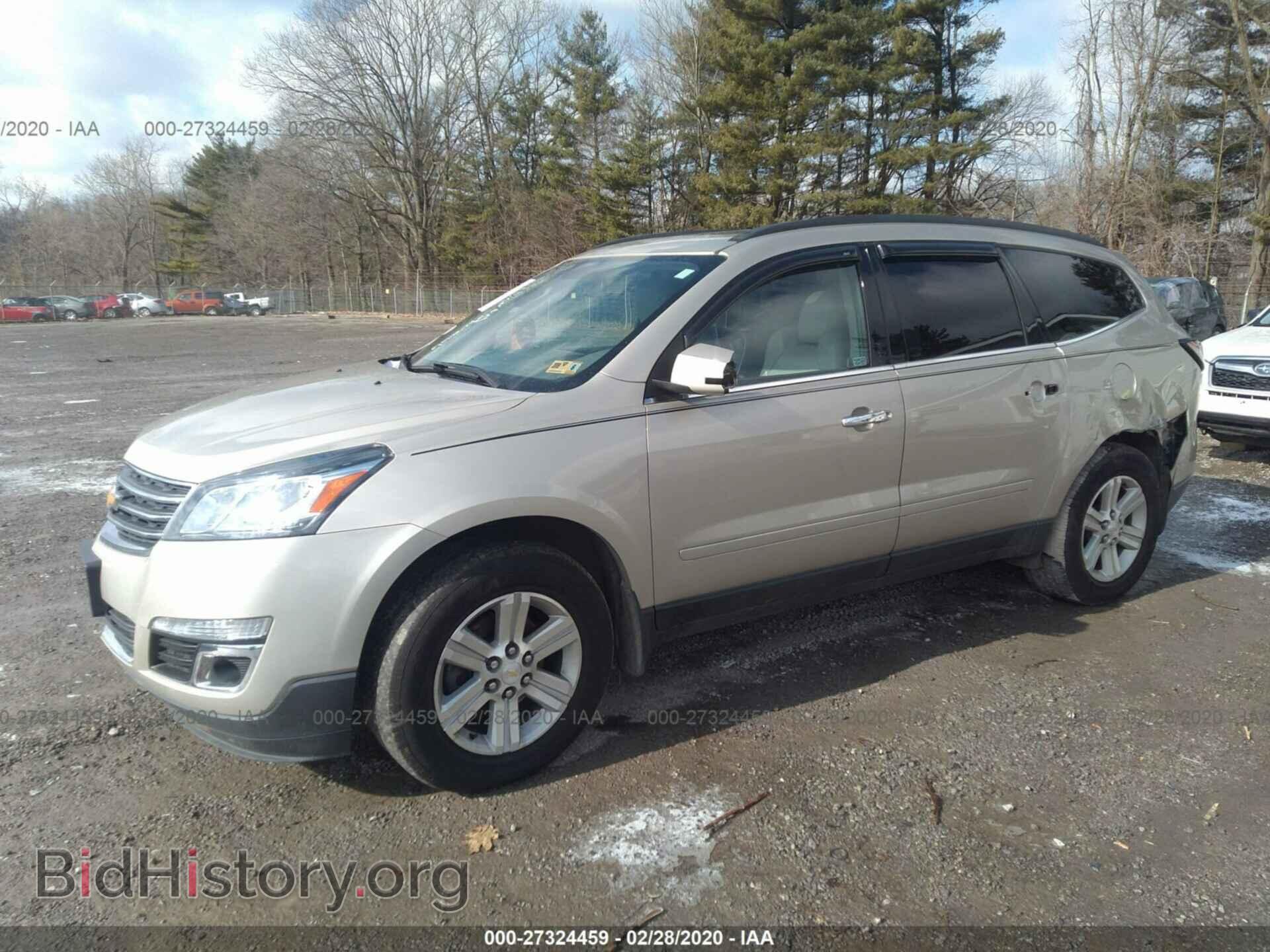 2013 CHEVROLET TRAVERSE - VIN: 1GNKRJKD4DJ108049 - Фото 2