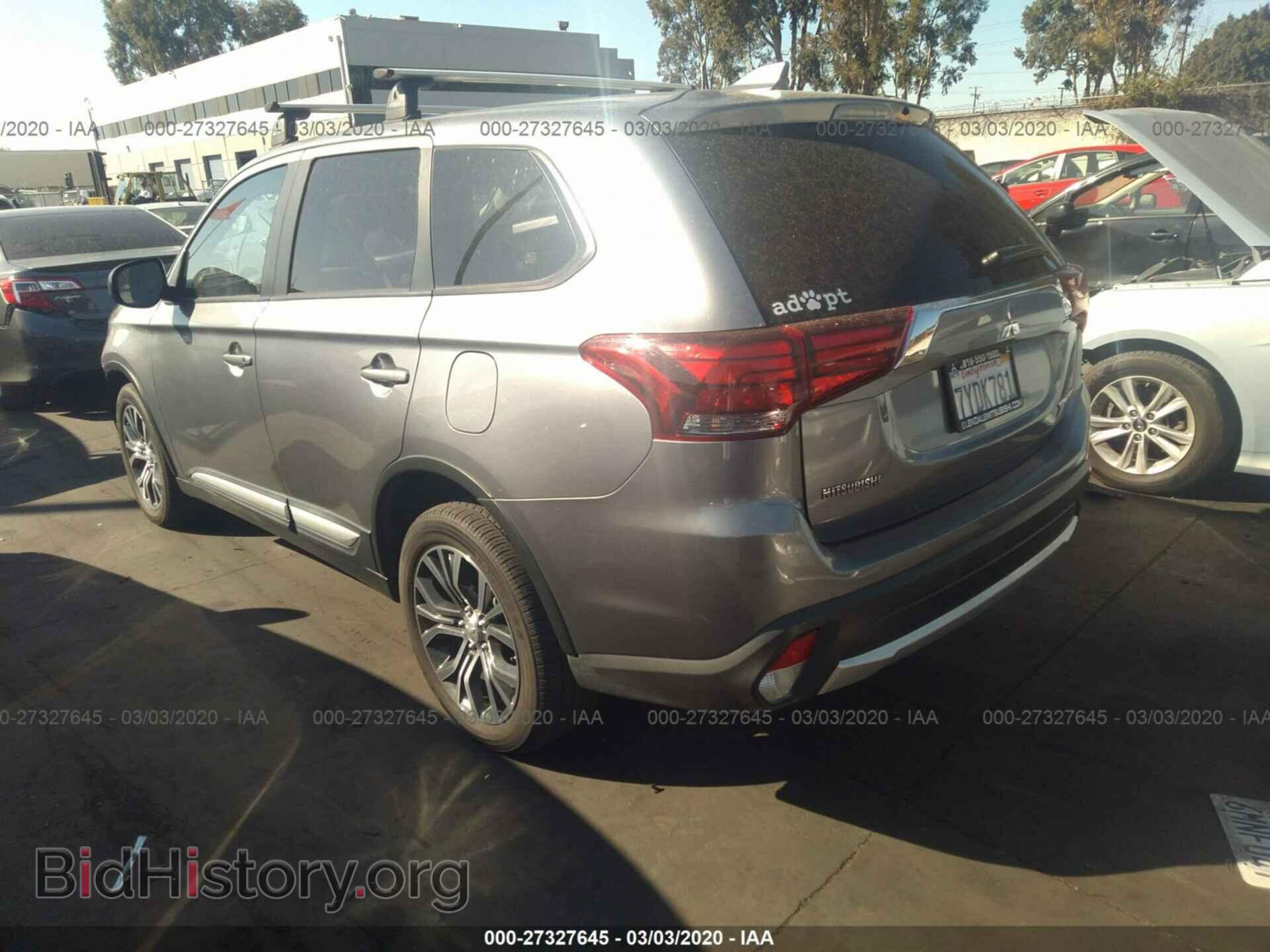 2017 MITSUBISHI OUTLANDER - VIN: JA4AD2A38HZ041281 - Фото 3