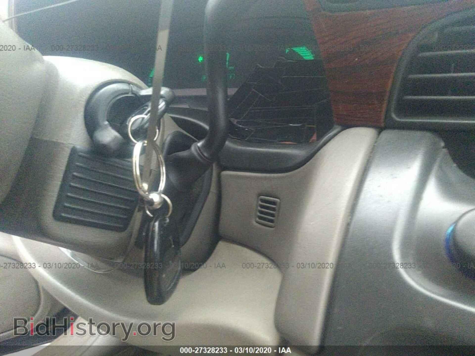 2002 CADILLAC DEVILLE - VIN: 1G6KD54Y52U281205 - Photo 11