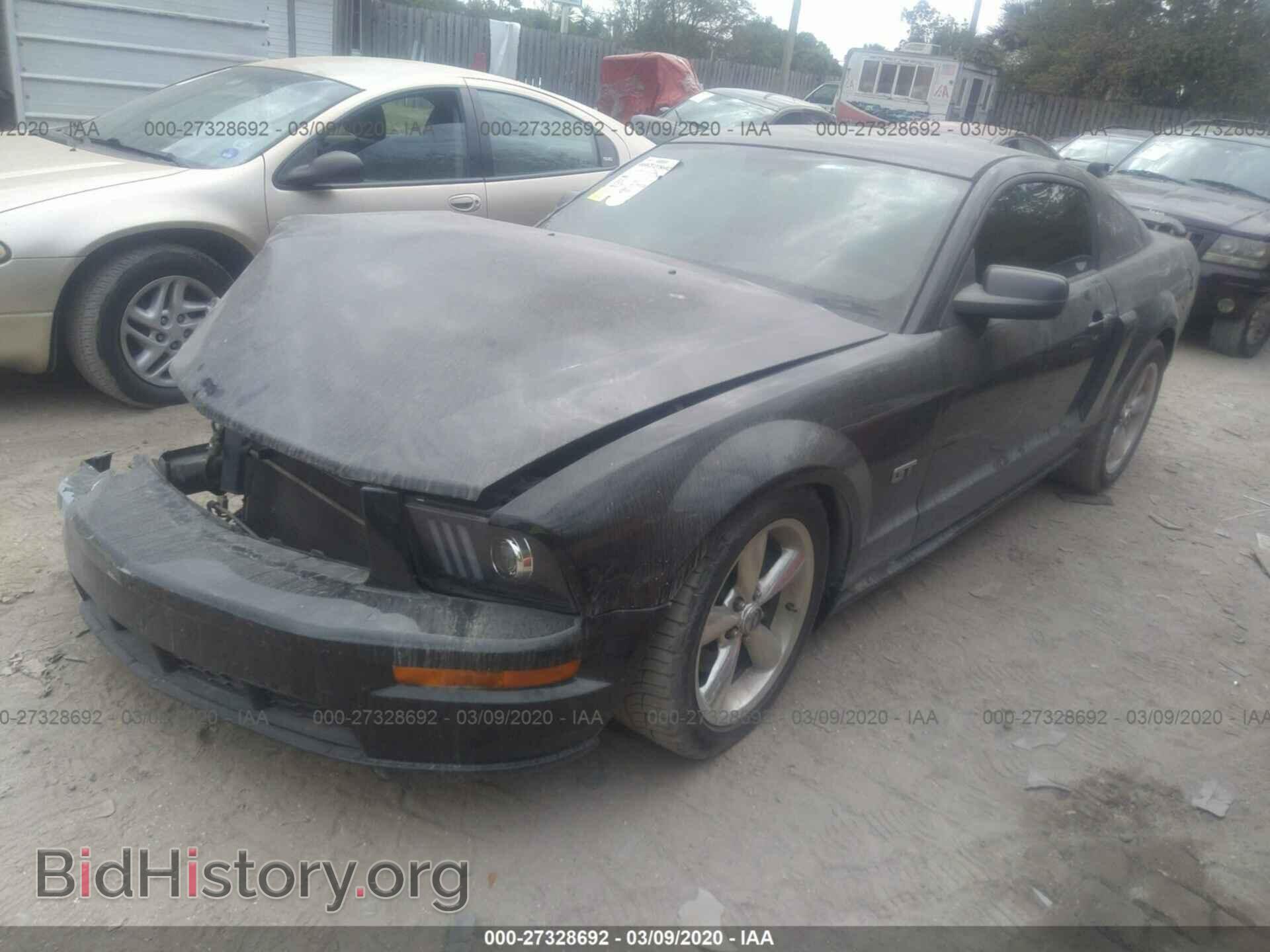 2006 FORD MUSTANG - VIN: 1ZVHT82H065252321 - Фото 2