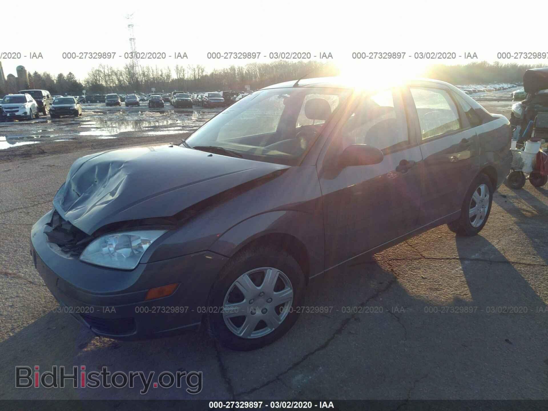 2007 FORD FOCUS - VIN: 1FAHP34N67W261667 - Фото 2