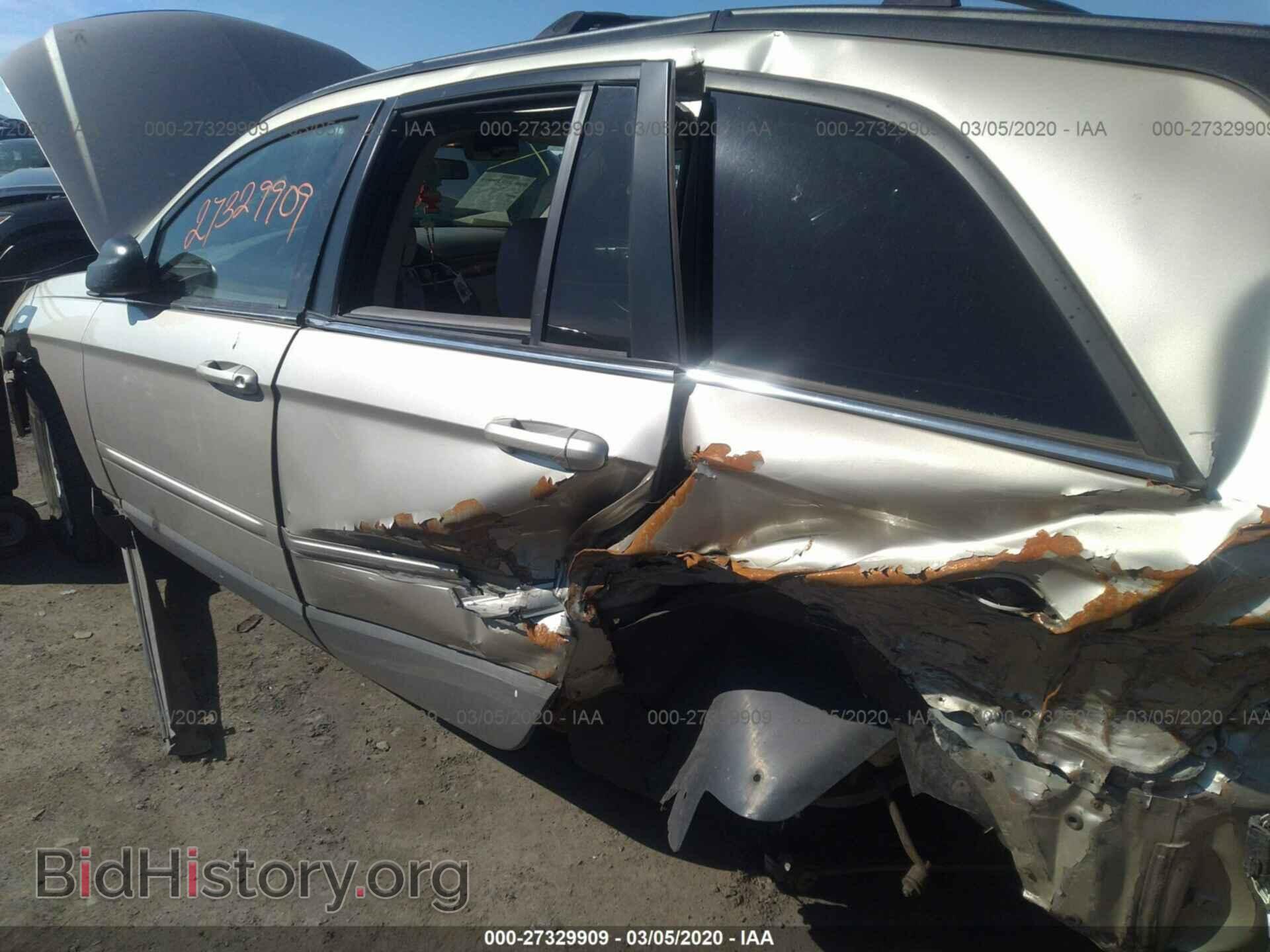 2005 CHRYSLER PACIFICA - VIN: 2C8GF68455R595320 - Photo 6