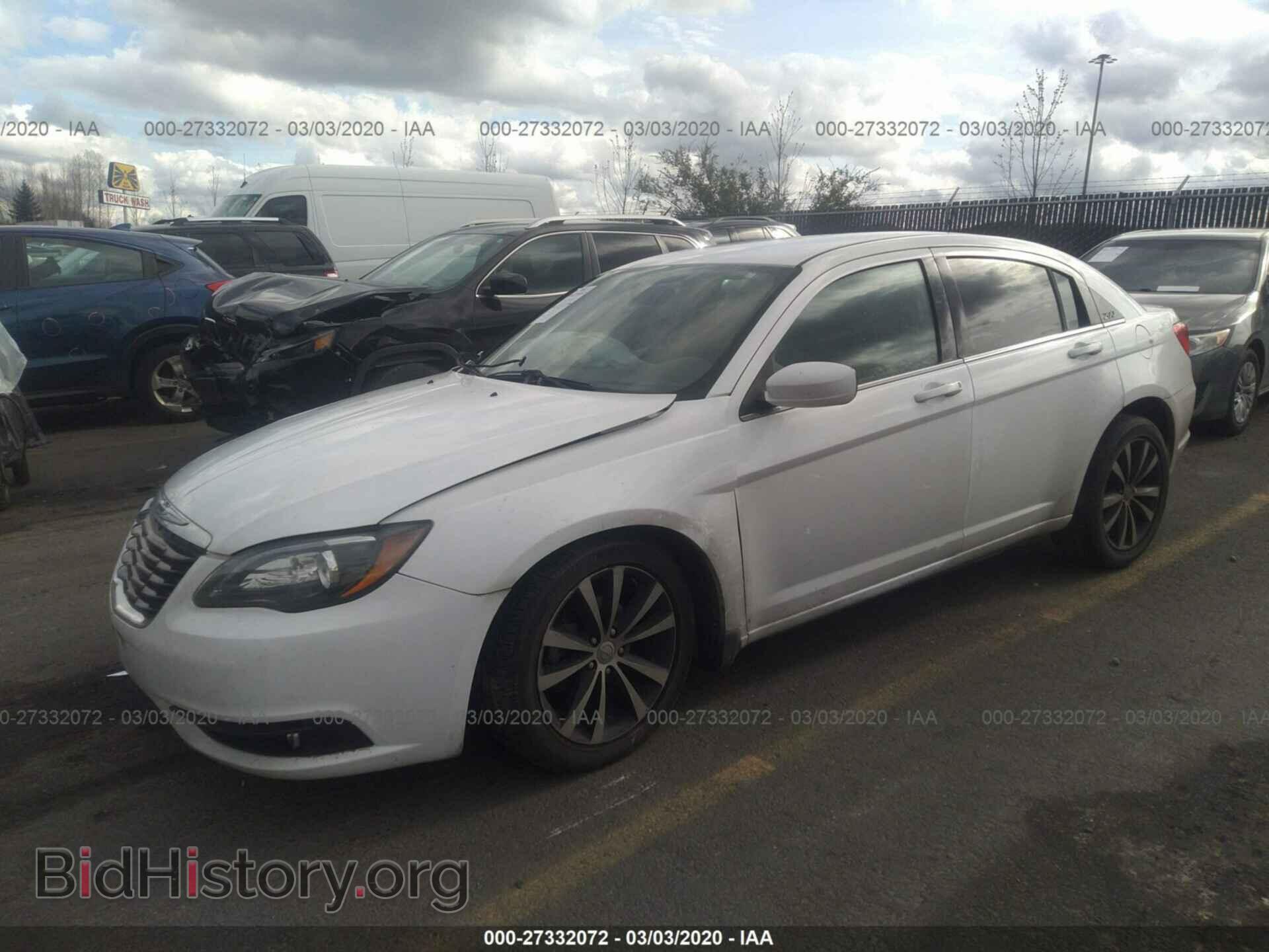 2013 CHRYSLER 200 - VIN: 1C3CCBBB2DN689972 - Фото 2