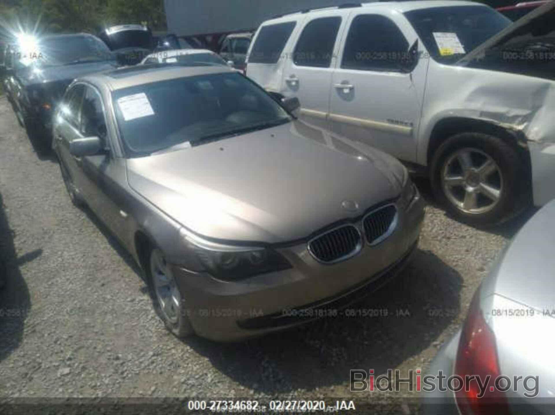 Photo WBANU53598CT09441 - BMW 528 2008