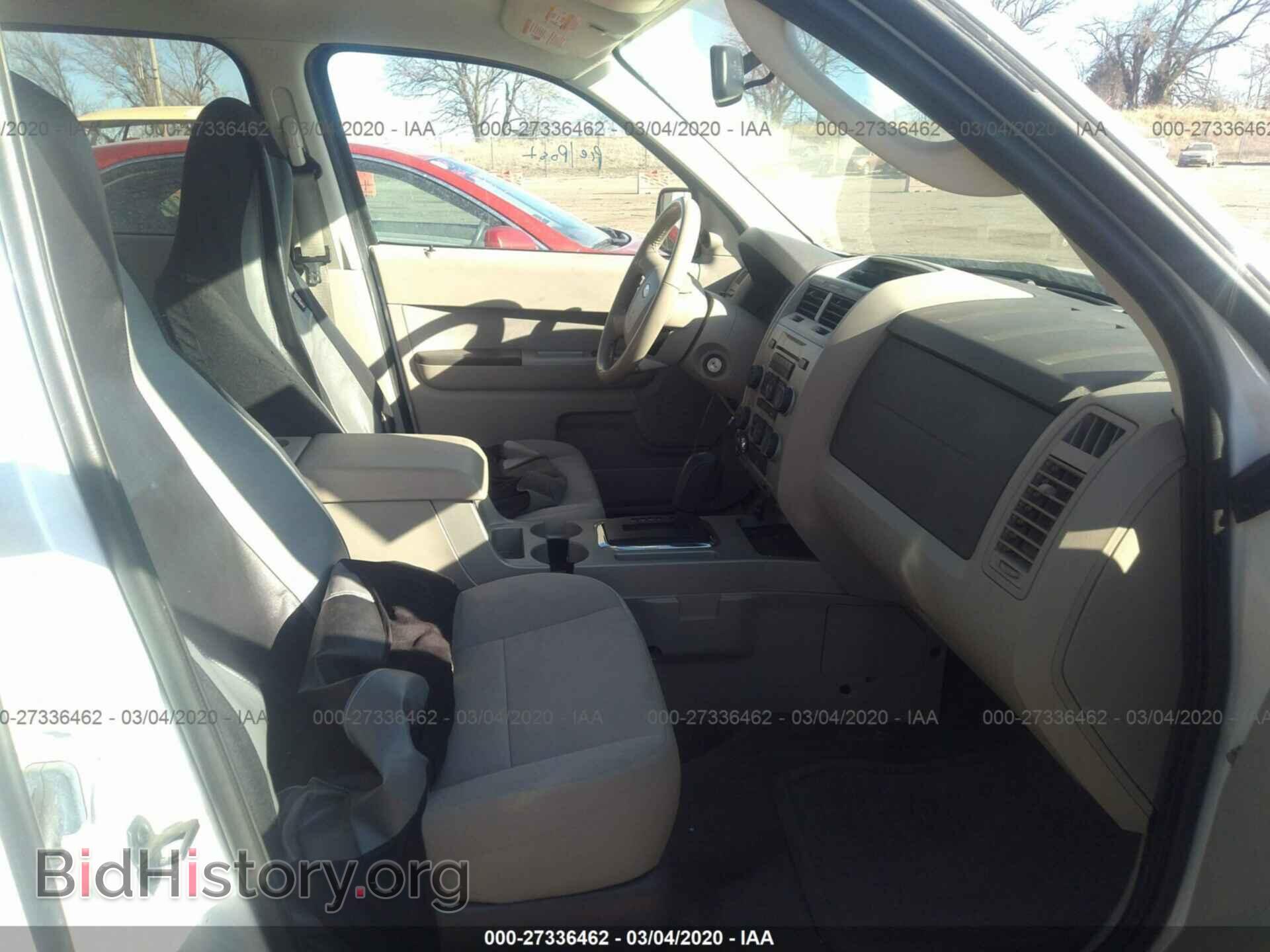 2011 FORD ESCAPE - VIN: 1FMCU9D74BKB65744 - Photo 5