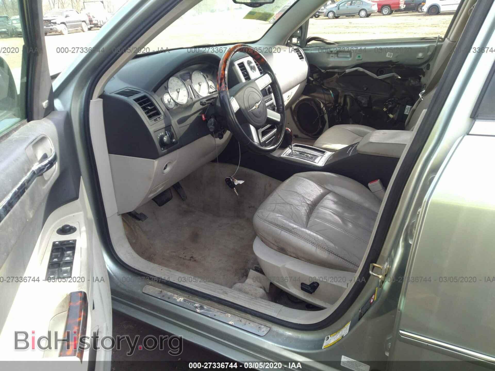 2006 CHRYSLER 300C - VIN: 2C3LA63H16H158404 - Фото 5