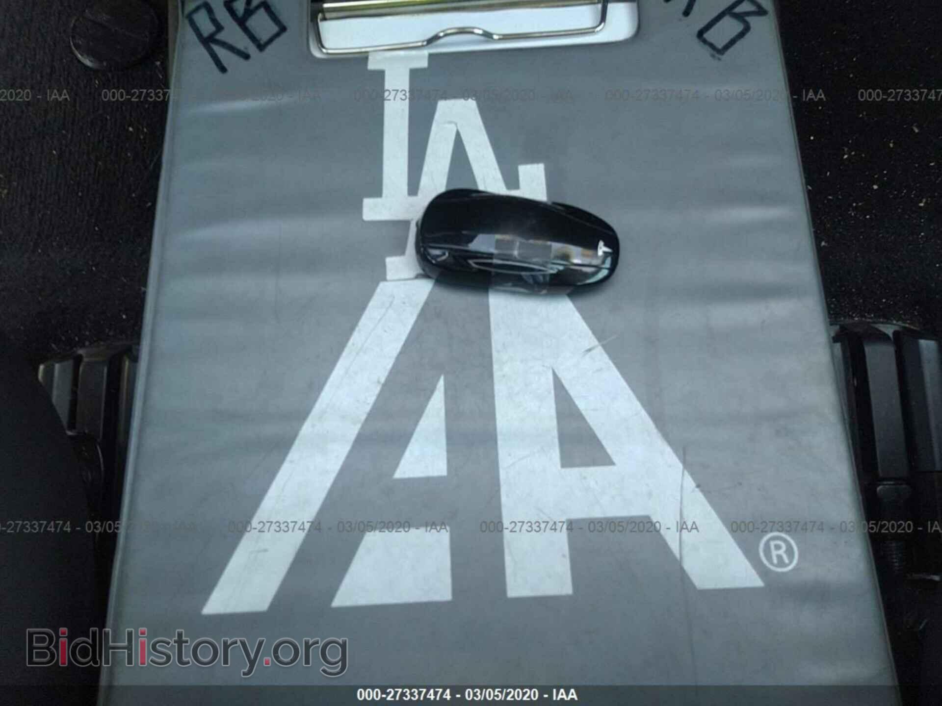 2015 TESLA MODEL S - VIN: 5YJSA1S17FF098701 - Photo 11