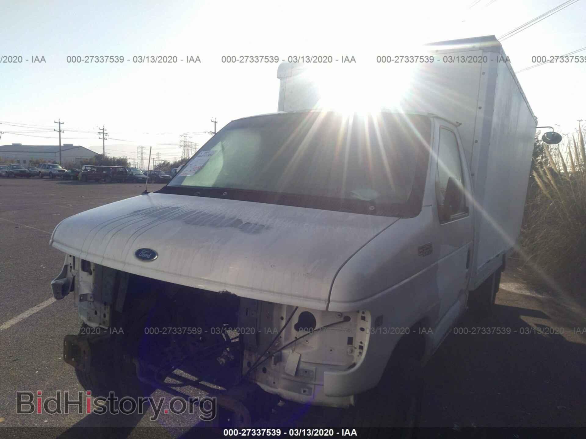 2002 FORD ECONOLINE - VIN: 1FDSE35LX2HA71110 - Фото 2