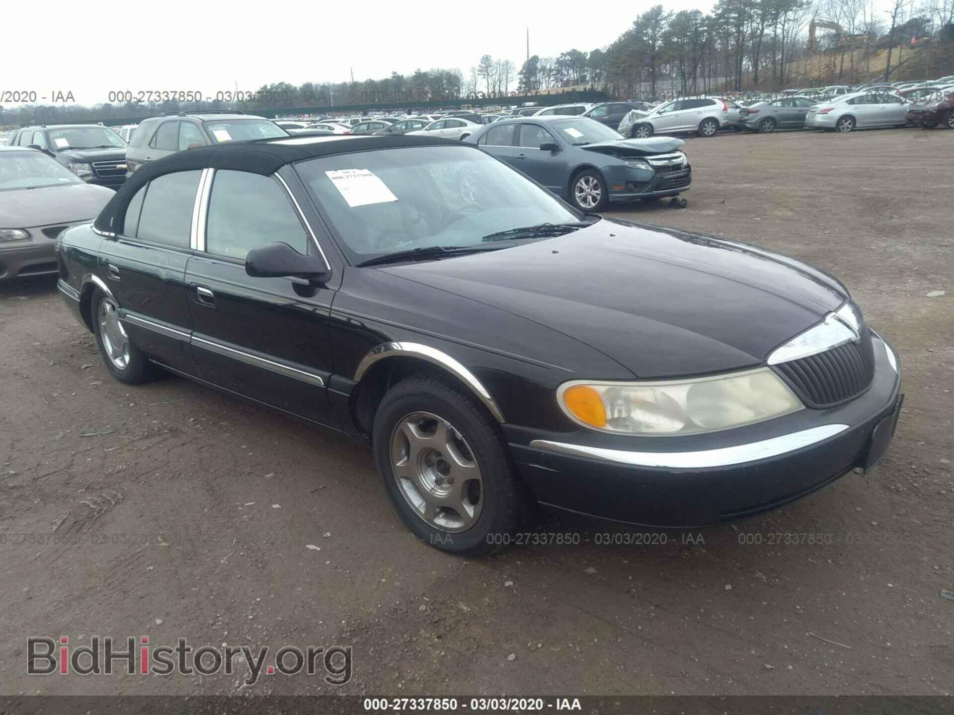 Photo 1LNHM97V51Y720759 - LINCOLN CONTINENTAL 2001