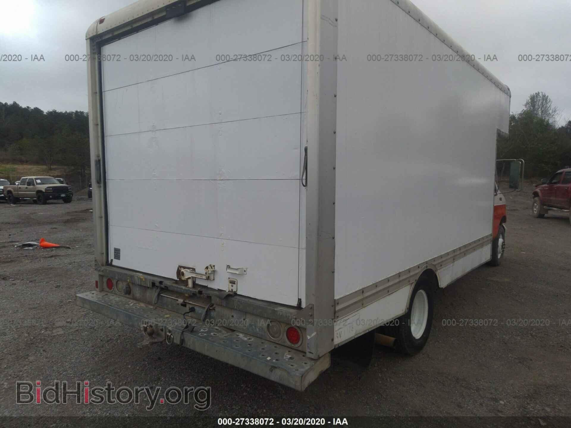 2000 FORD ECONOLINE - VIN: 1FDWE35S8YHA83869 - Фото 4