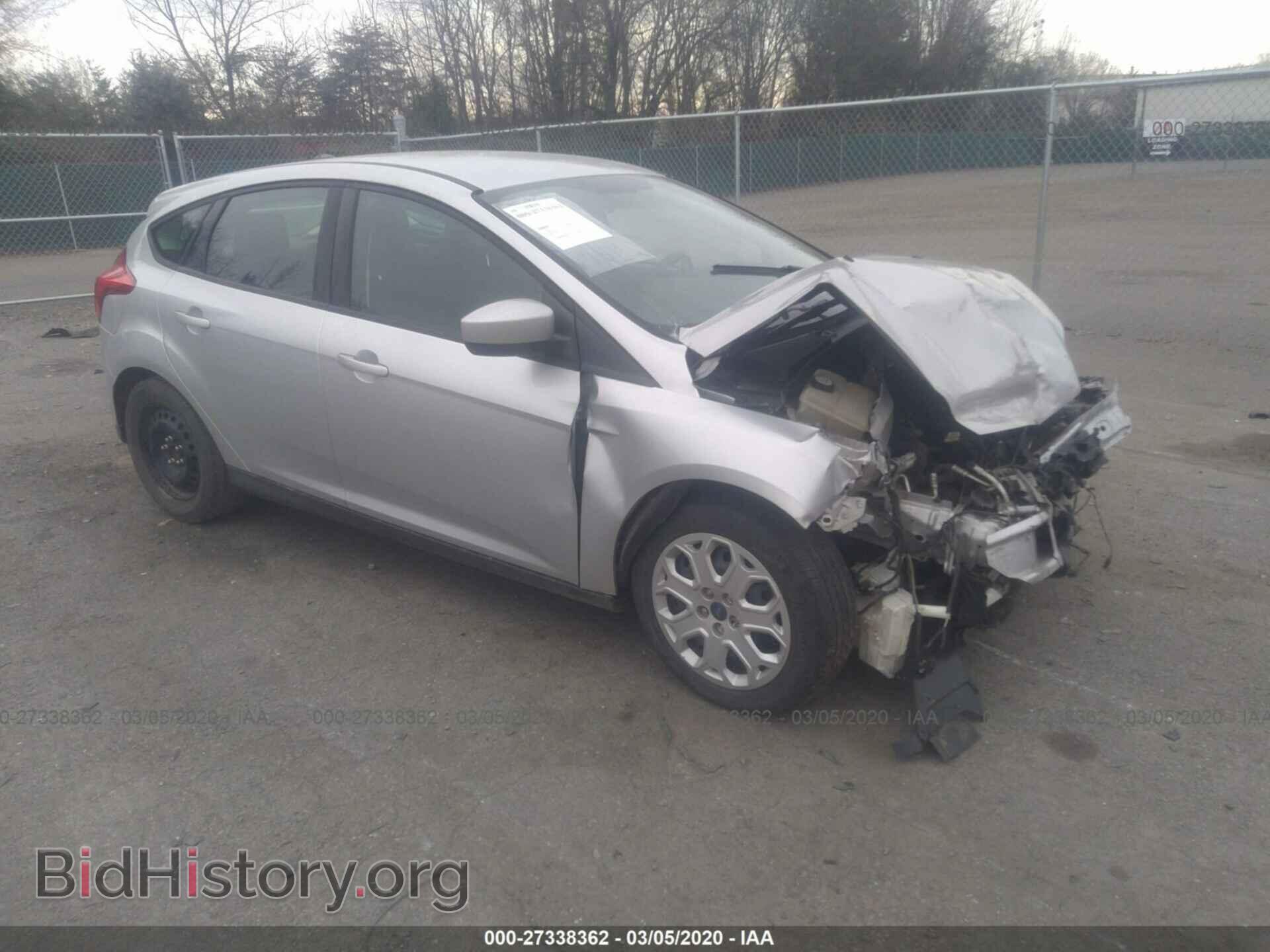 Photo 1FAHP3K28CL254899 - FORD FOCUS 2012