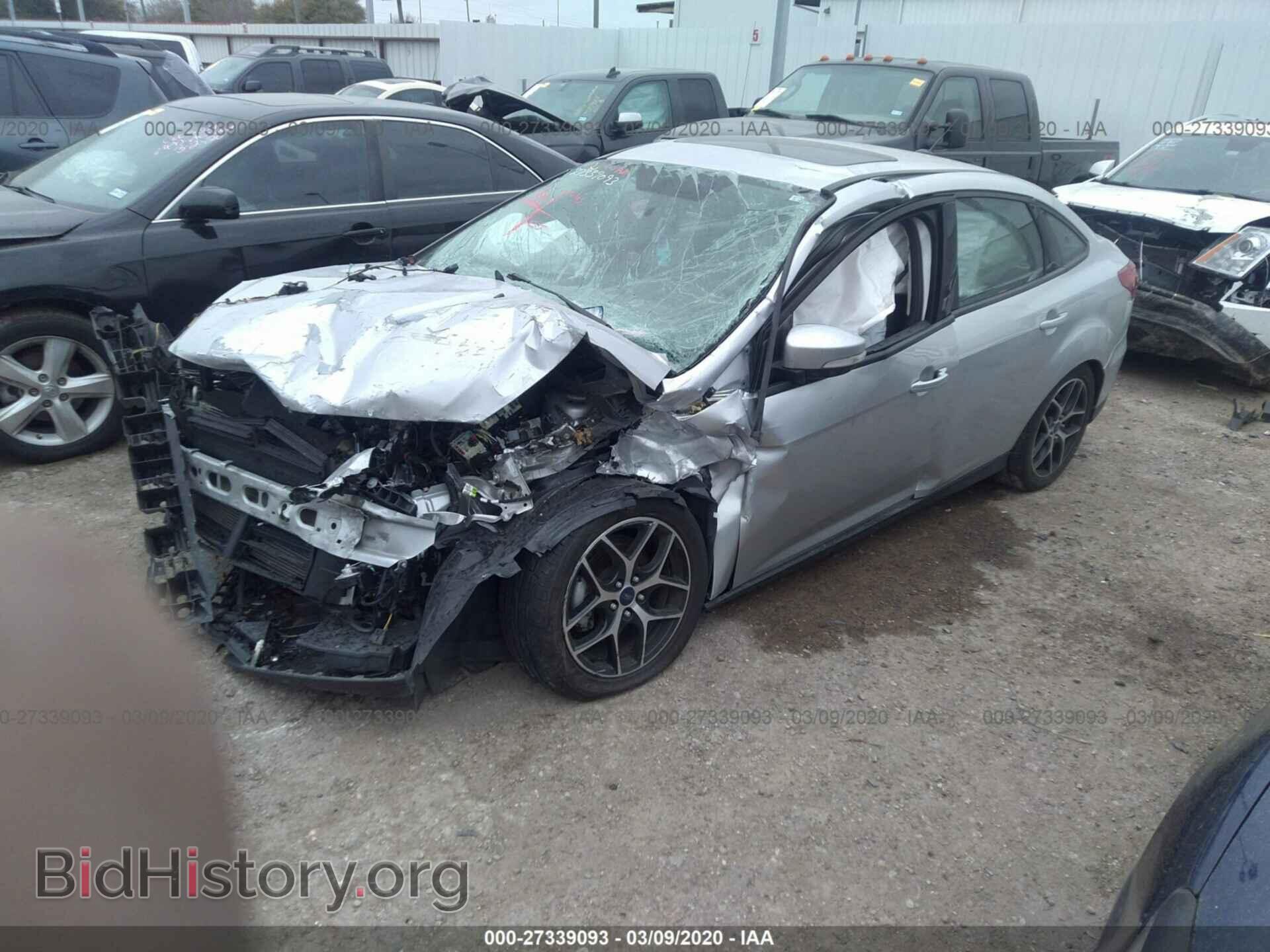 2017 FORD FOCUS - VIN: 1FADP3H20HL225393 - Фото 2