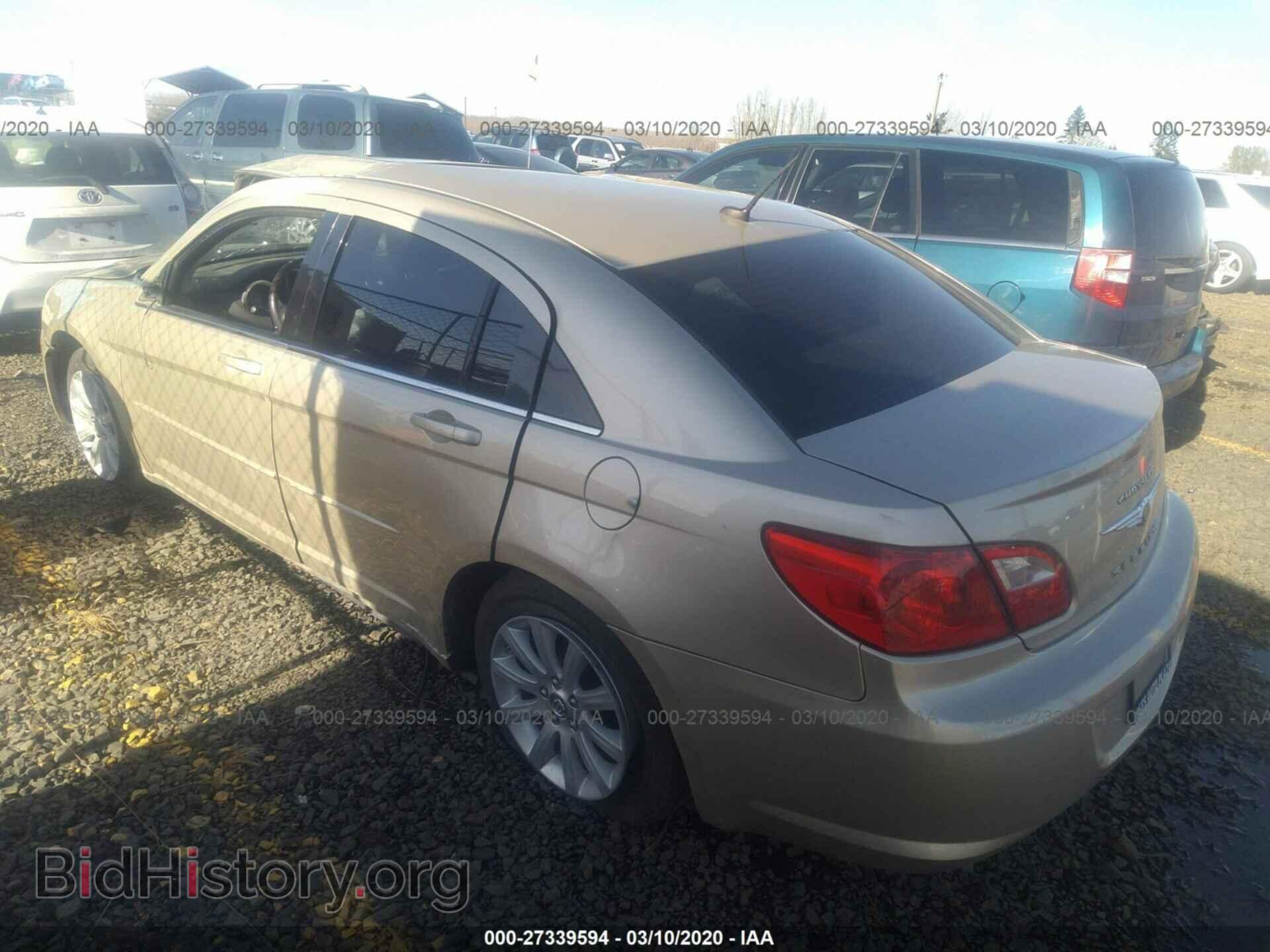 2010 CHRYSLER SEBRING - VIN: 1C3CC5FD3AN183544 - Фото 3