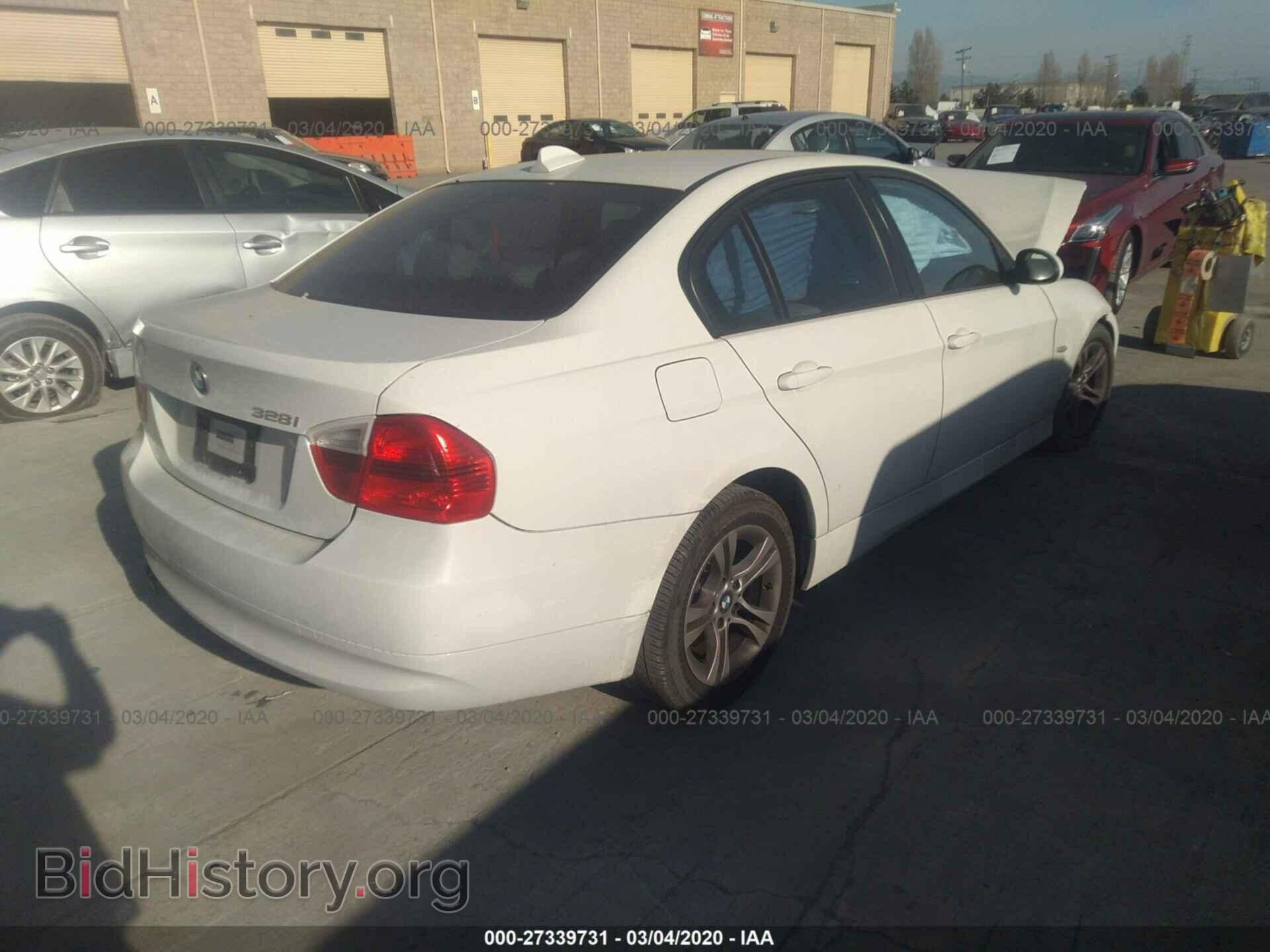 2008 BMW 328 - VIN: WBAVA33528P142670 - Фото 4