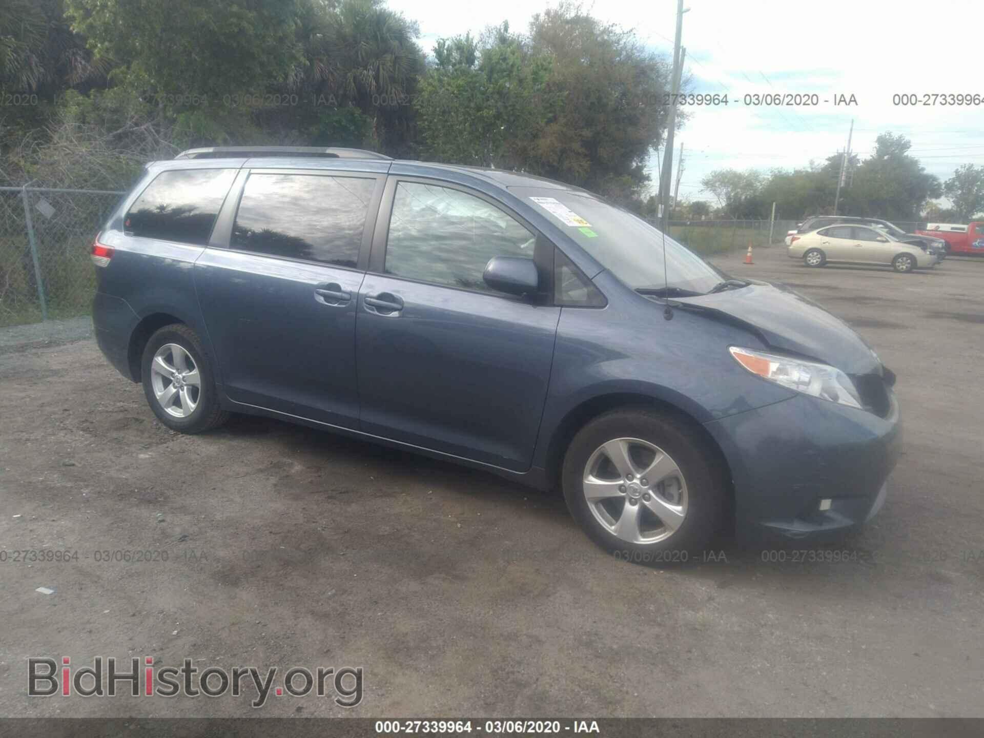 Photo 5TDKK3DC7ES453044 - TOYOTA SIENNA 2014