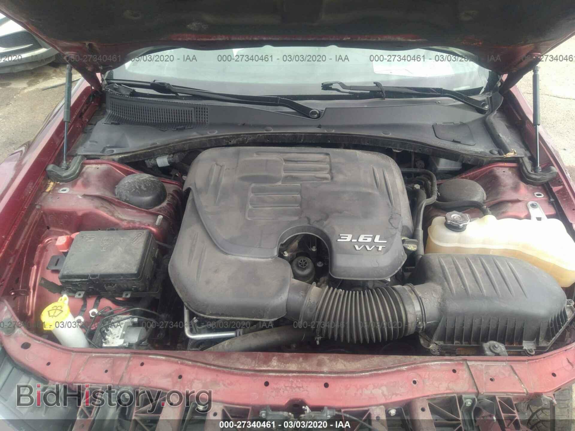 2018 CHRYSLER 300 - VIN: 2C3CCAAG0JH265119 - Фото 10