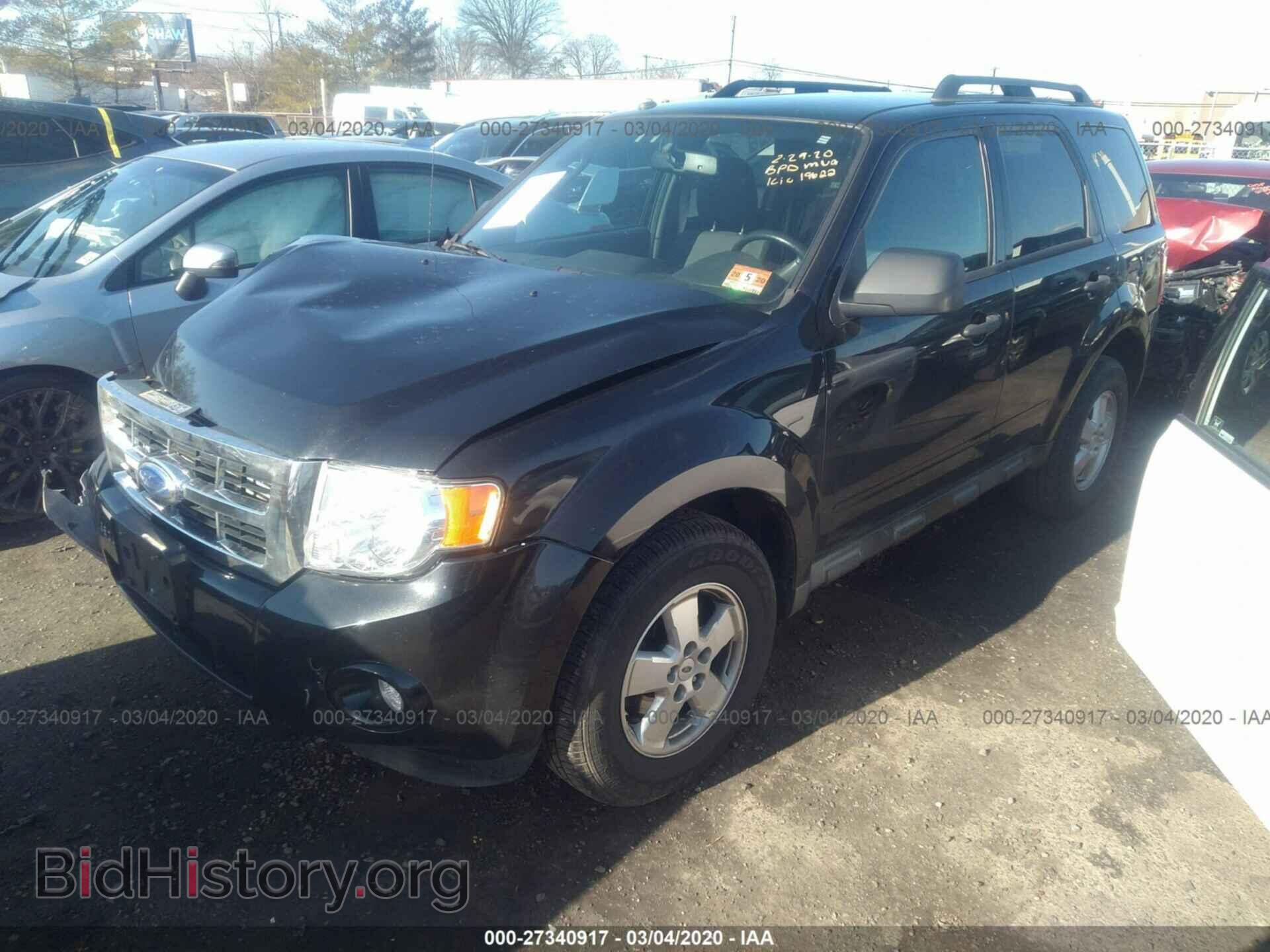 2011 FORD ESCAPE - VIN: 1FMCU0D74BKC21127 - Фото 2