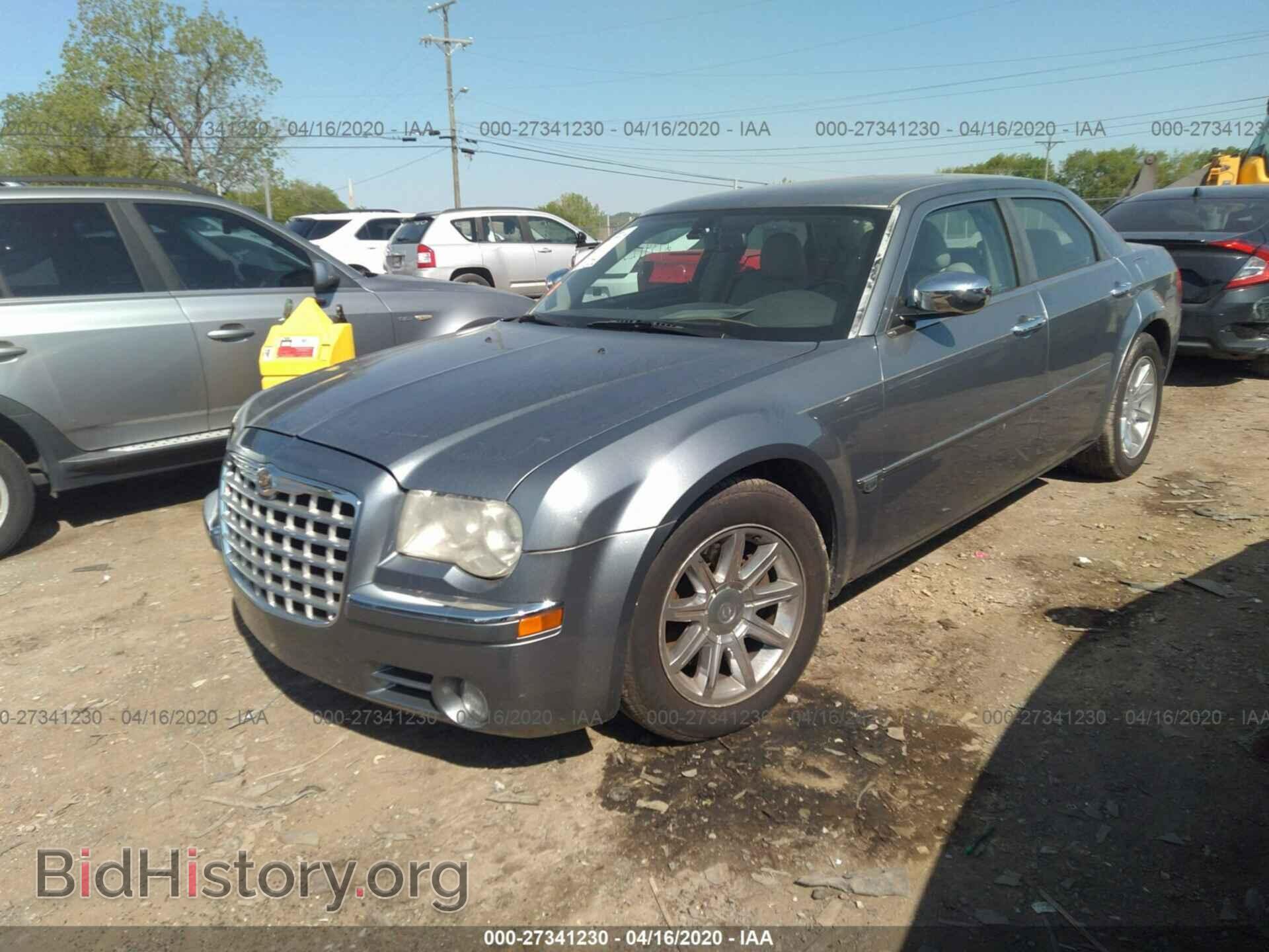 2006 CHRYSLER 300 - VIN: 2C3KA63H96H535914 - Фото 2