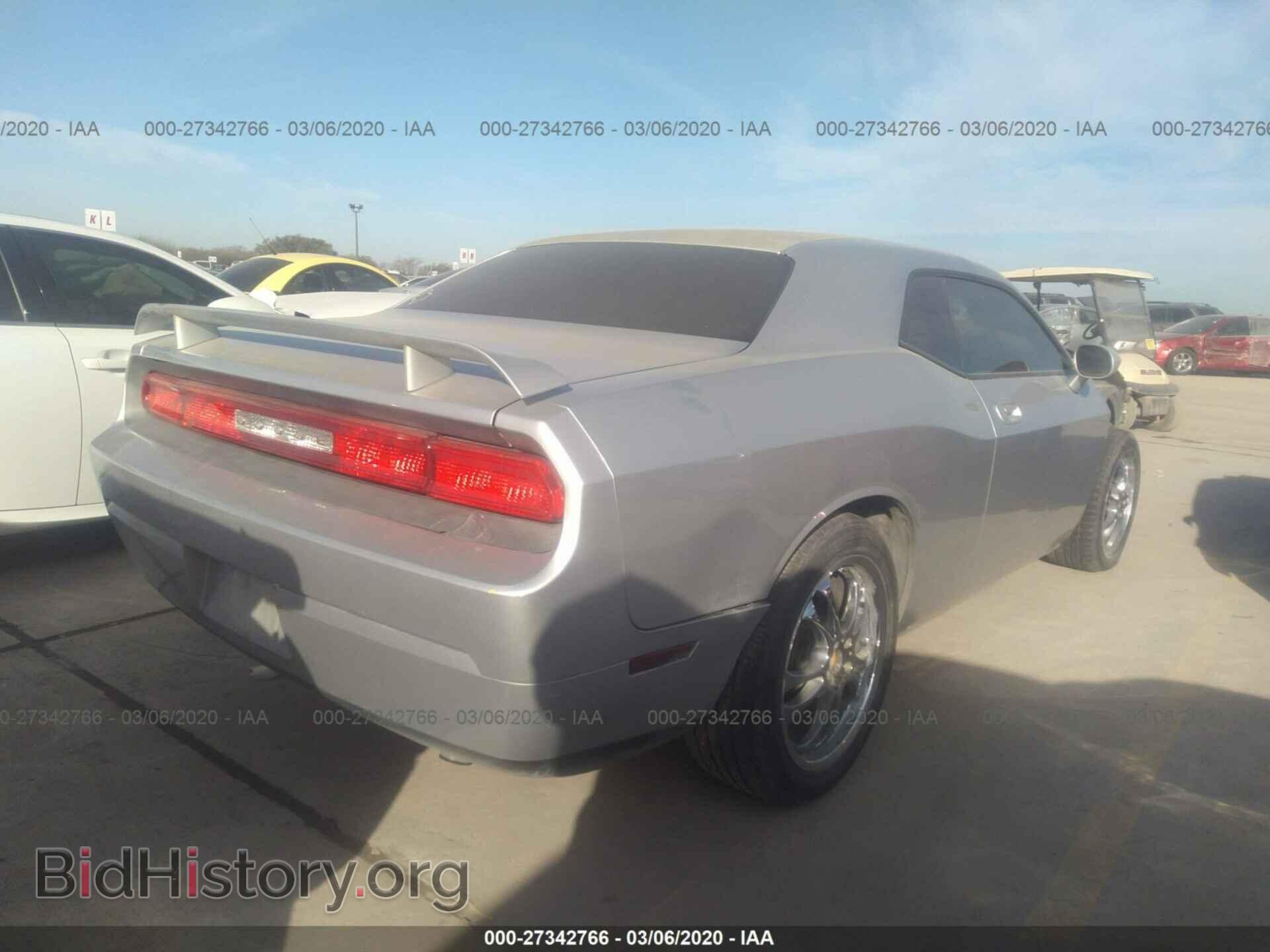 2010 DODGE CHALLENGER - VIN: 2B3CJ4DV5AH109155 - Photo 4
