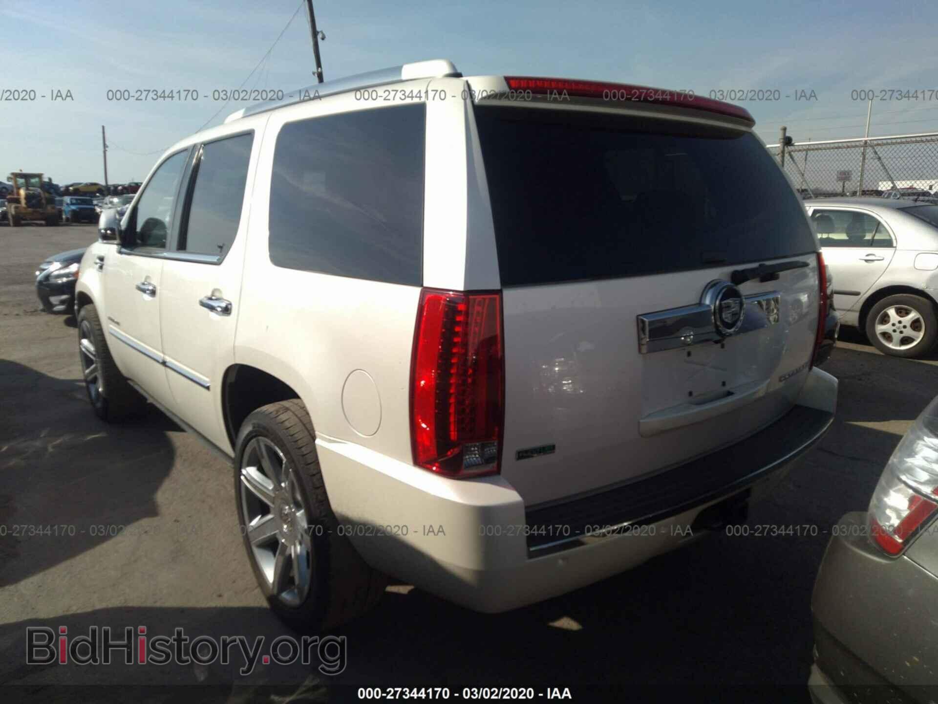 2011 CADILLAC ESCALADE - VIN: 1GYS4CEF2BR151412 - Фото 3