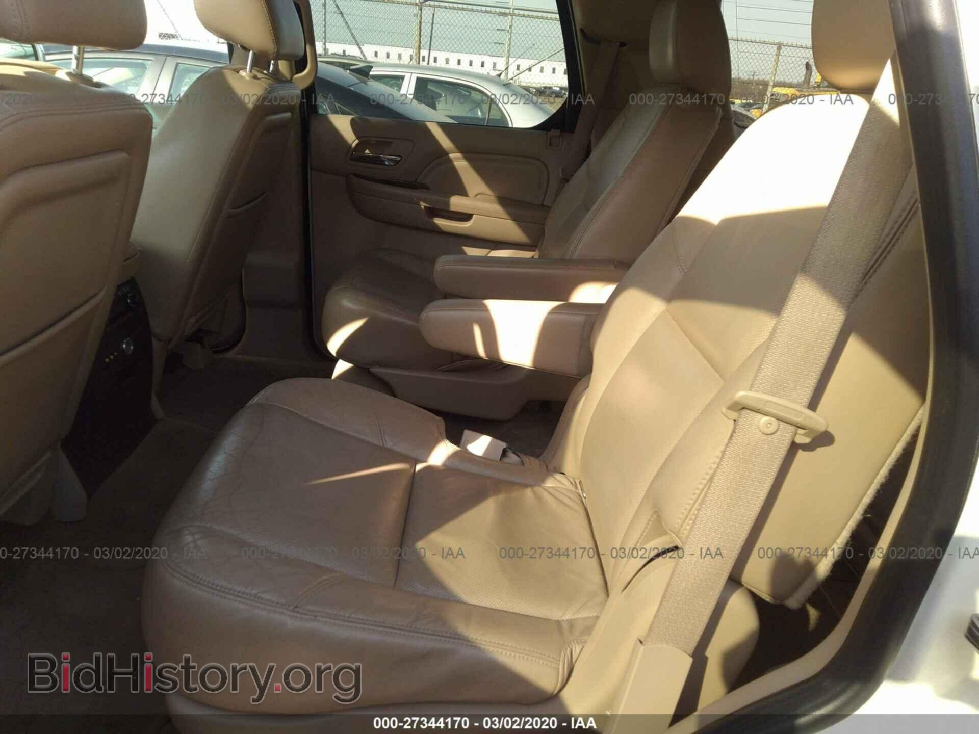 2011 CADILLAC ESCALADE - VIN: 1GYS4CEF2BR151412 - Фото 8