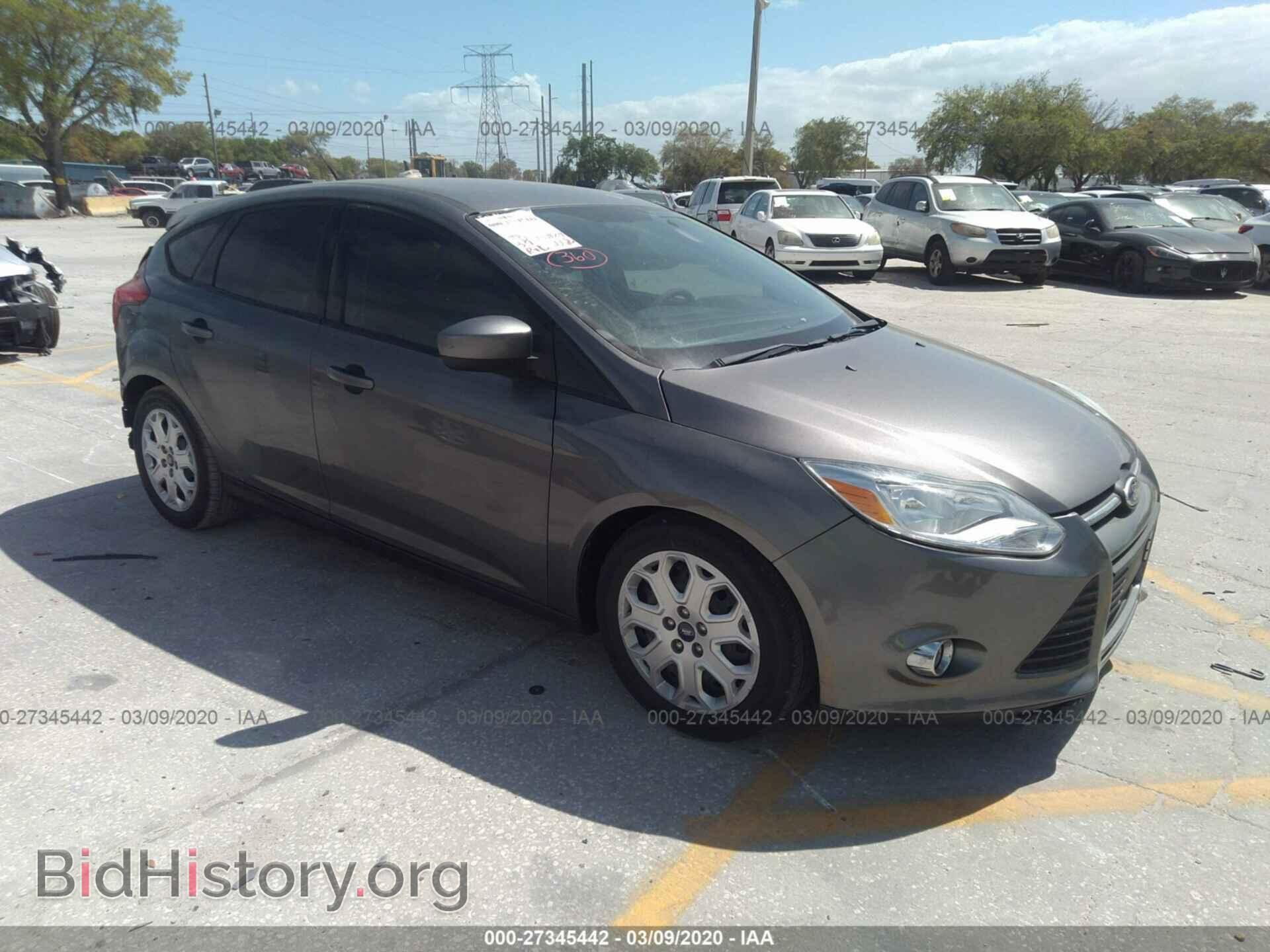Photo 1FAHP3K29CL335782 - FORD FOCUS 2012