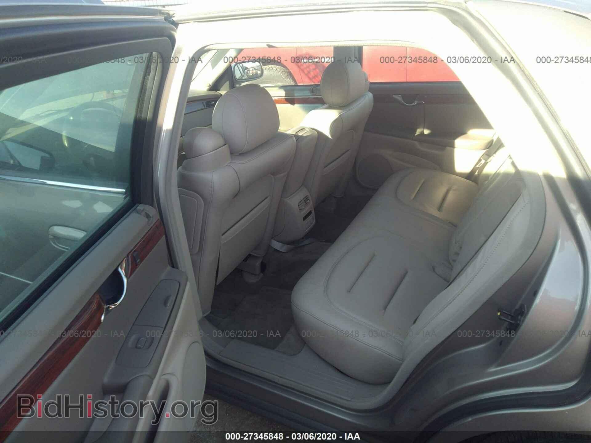 2001 CADILLAC DEVILLE - VIN: 1G6KD54Y21U192903 - Photo 8