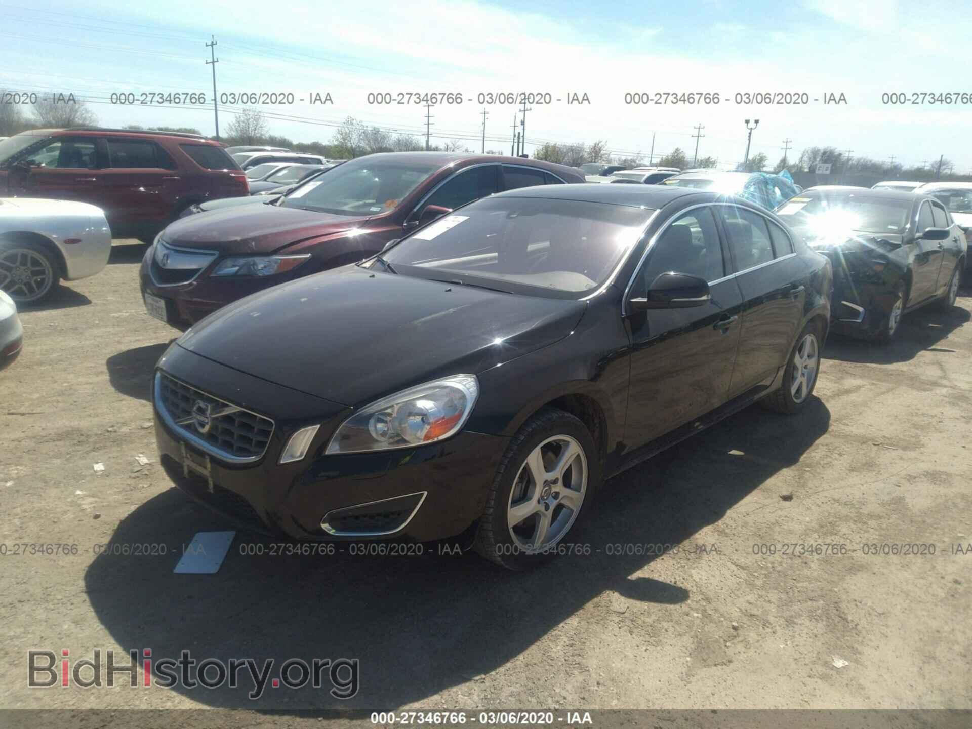 2013 VOLVO S60 - VIN: YV1612FS8D2175581 - Фото 2