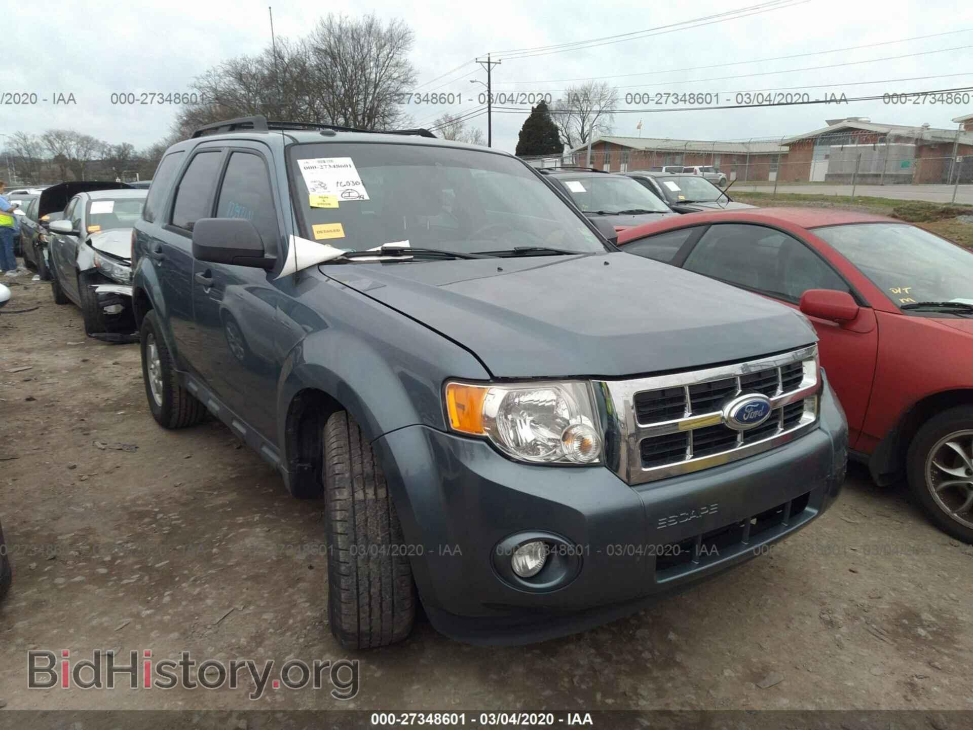 Фотография 1FMCU0D73BKC21765 - FORD ESCAPE 2011