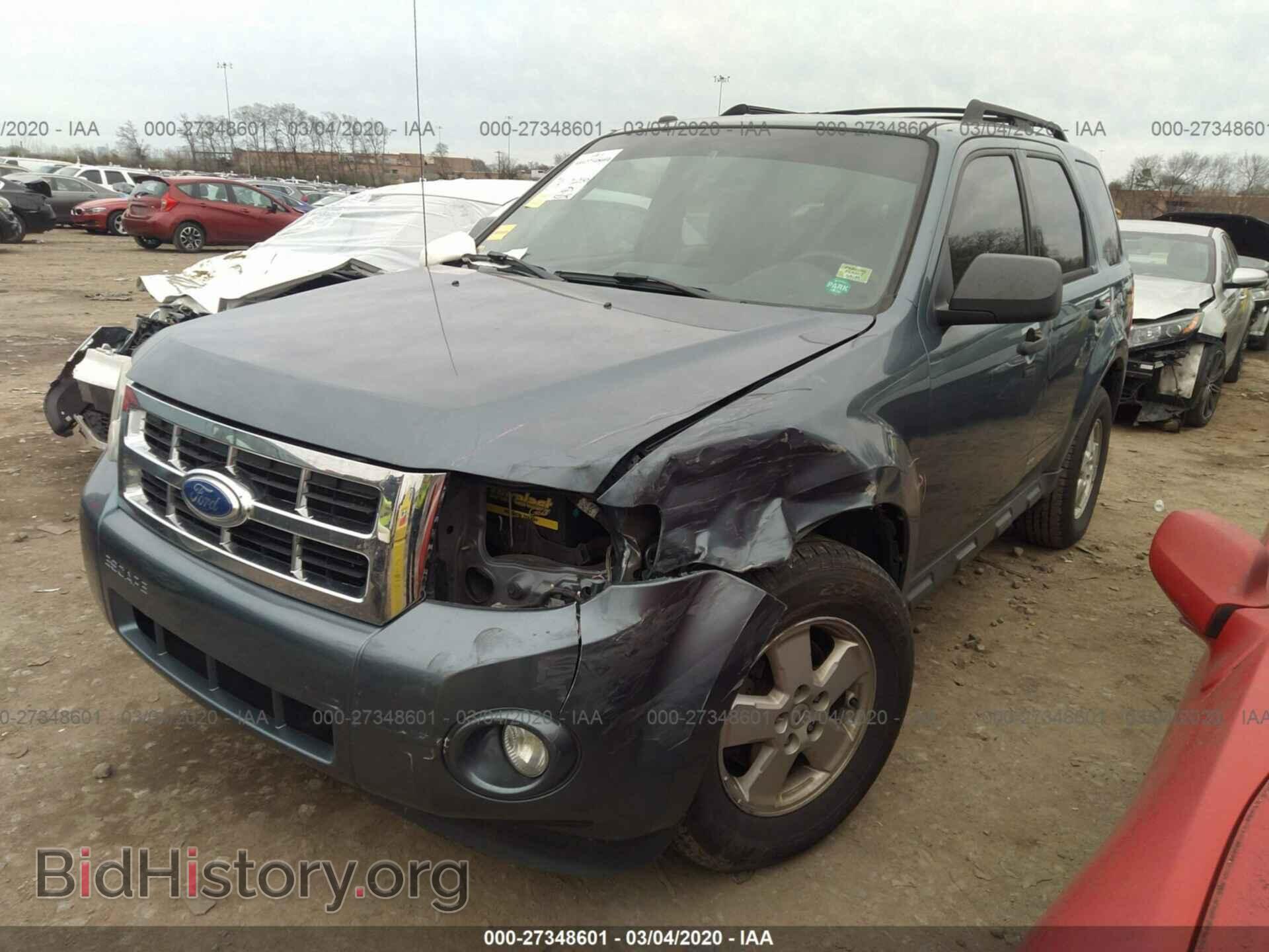2011 FORD ESCAPE - VIN: 1FMCU0D73BKC21765 - Фото 2