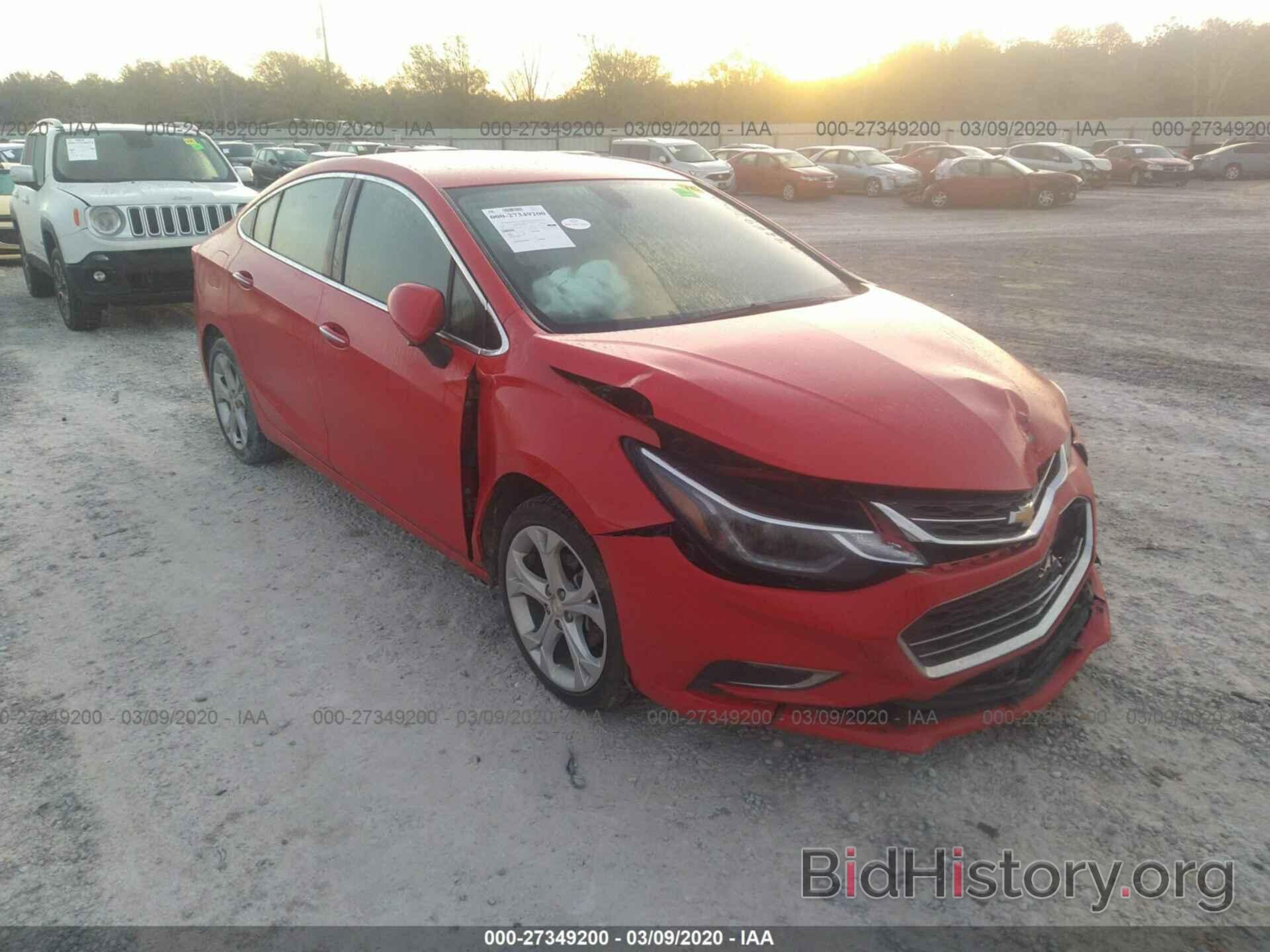 Photo 1G1BF5SM6J7171759 - CHEVROLET CRUZE 2018