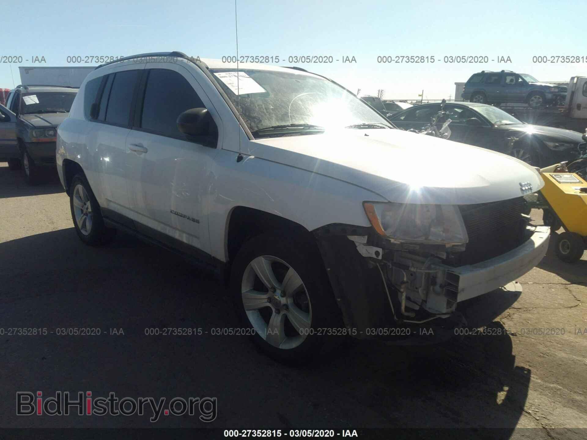 Фотография 1J4NT1FA1BD208770 - JEEP COMPASS 2011