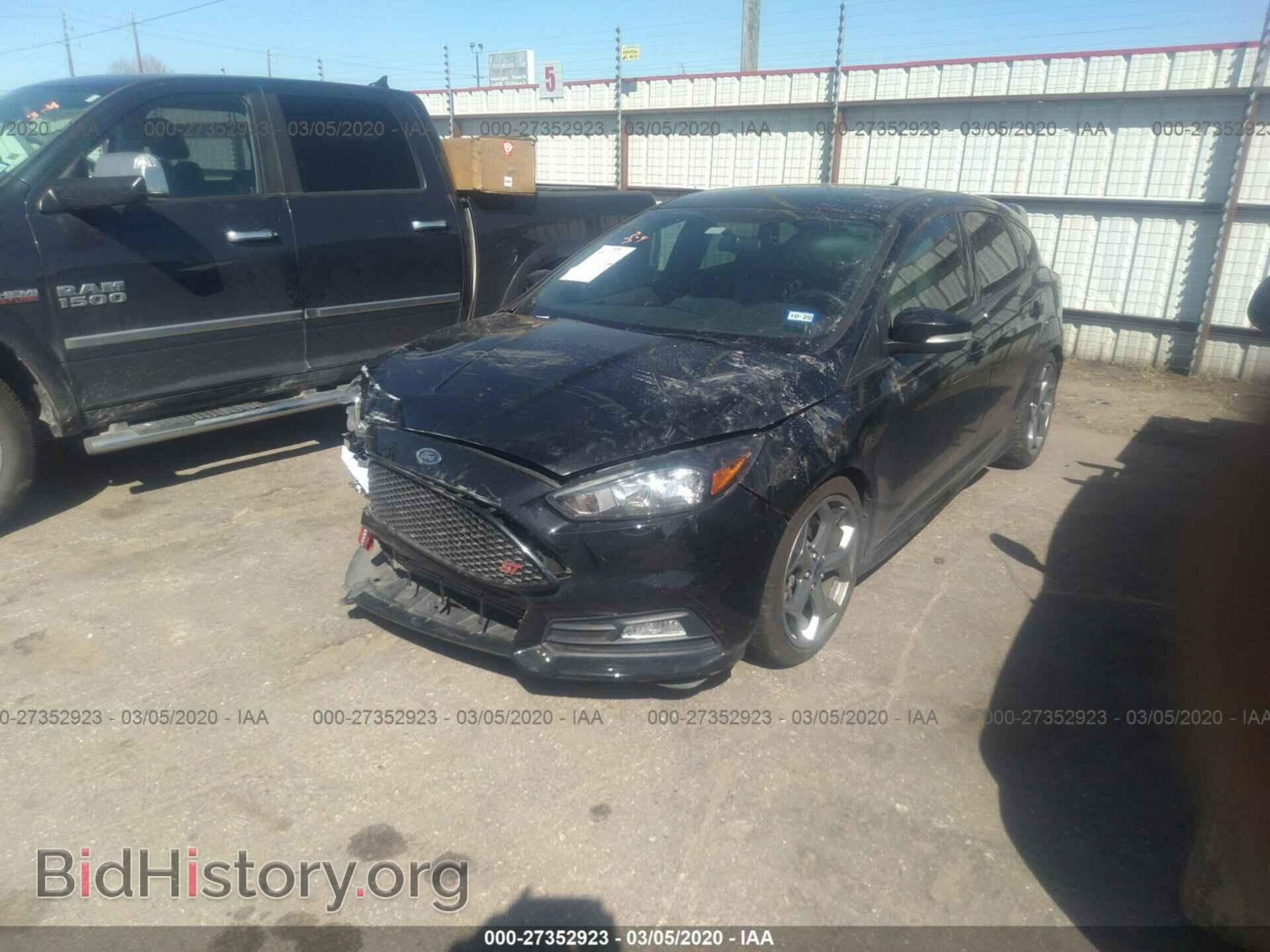 2017 FORD FOCUS - VIN: 1FADP3L94HL257588 - Фото 2