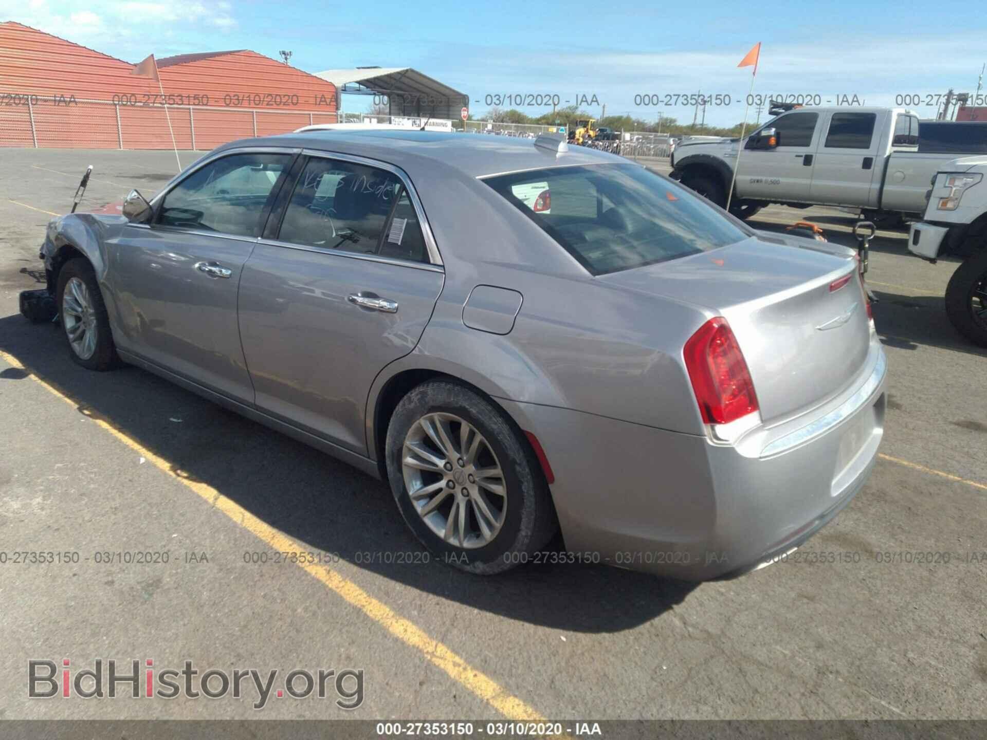 2016 Chrysler 300c - VIN: 2C3CCAEG3GH128260 - Фото 3