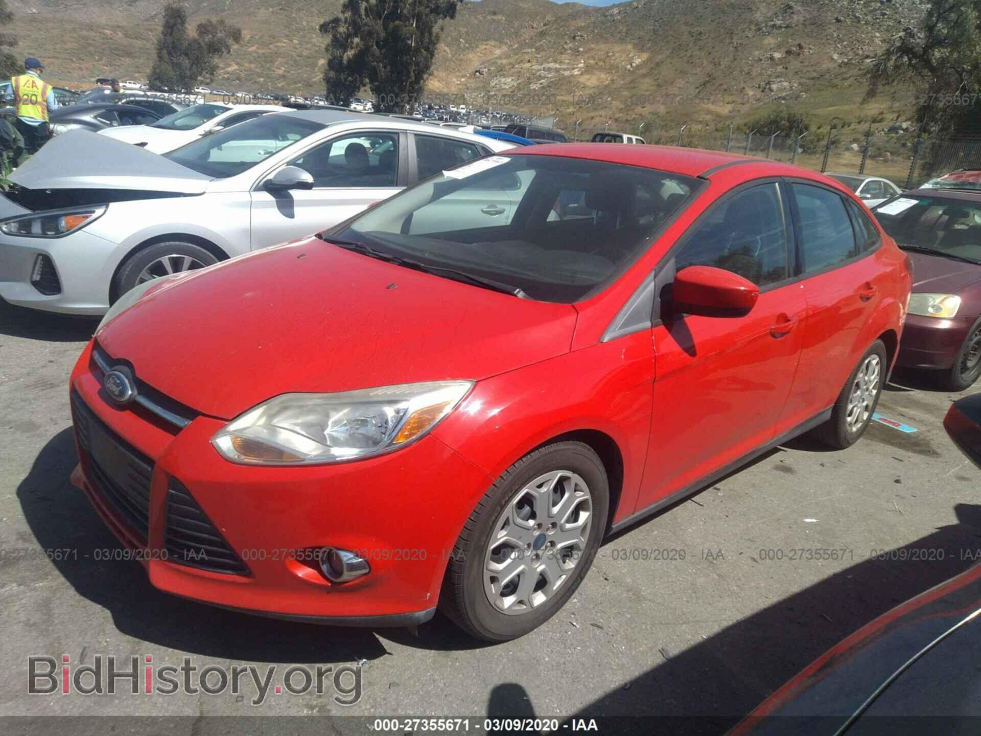2012 Ford Focus - VIN: 1FAHP3F28CL108710 - Photo 2