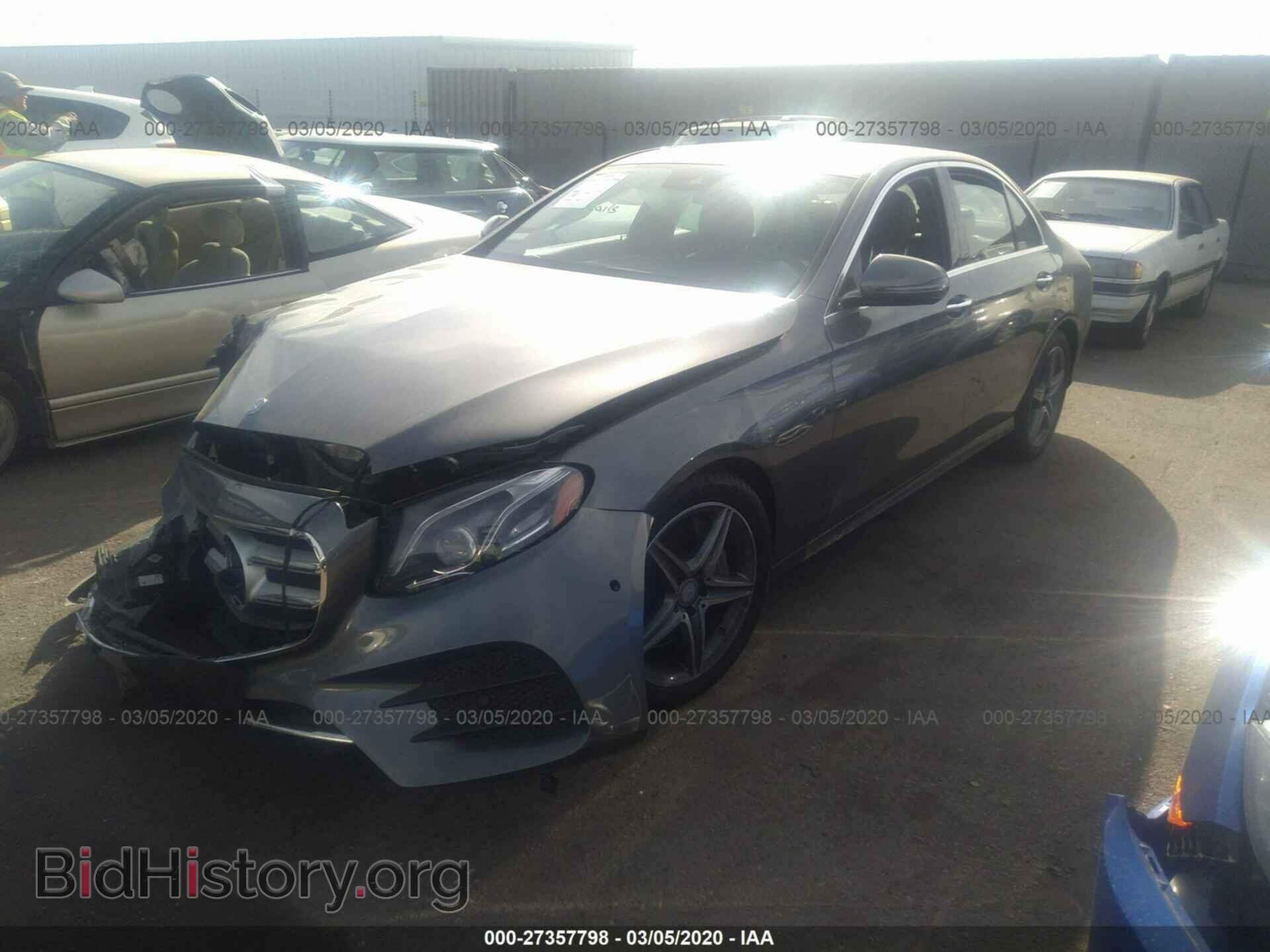 2017 MERCEDES-BENZ E-CLASS - VIN: WDDZF4JB0HA093174 - Фото 2