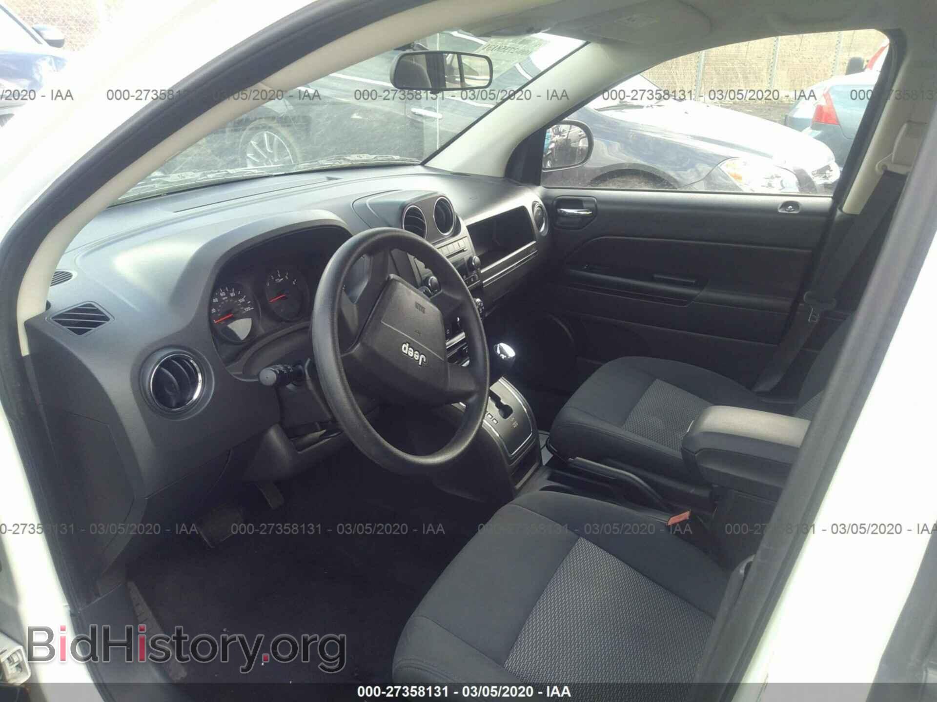 2010 JEEP COMPASS - VIN: 1J4NT4FB6AD558100 - Фото 5
