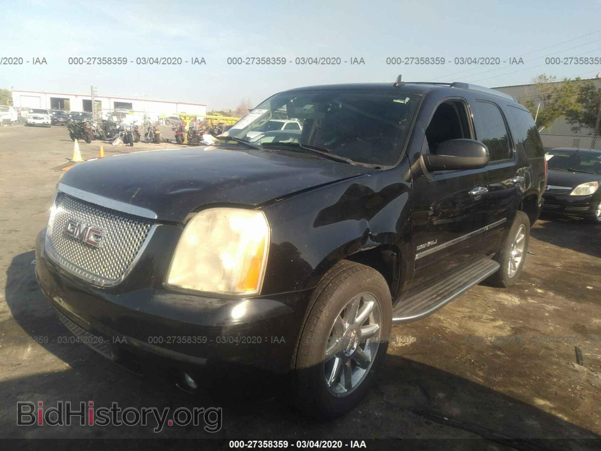 2011 GMC YUKON - VIN: 1GKS2EEFXBR241550 - Фото 2