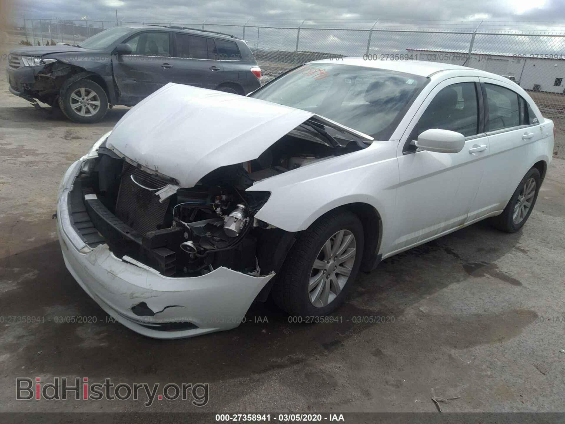 2012 CHRYSLER 200 - VIN: 1C3CCBBB8CN278848 - Фото 2