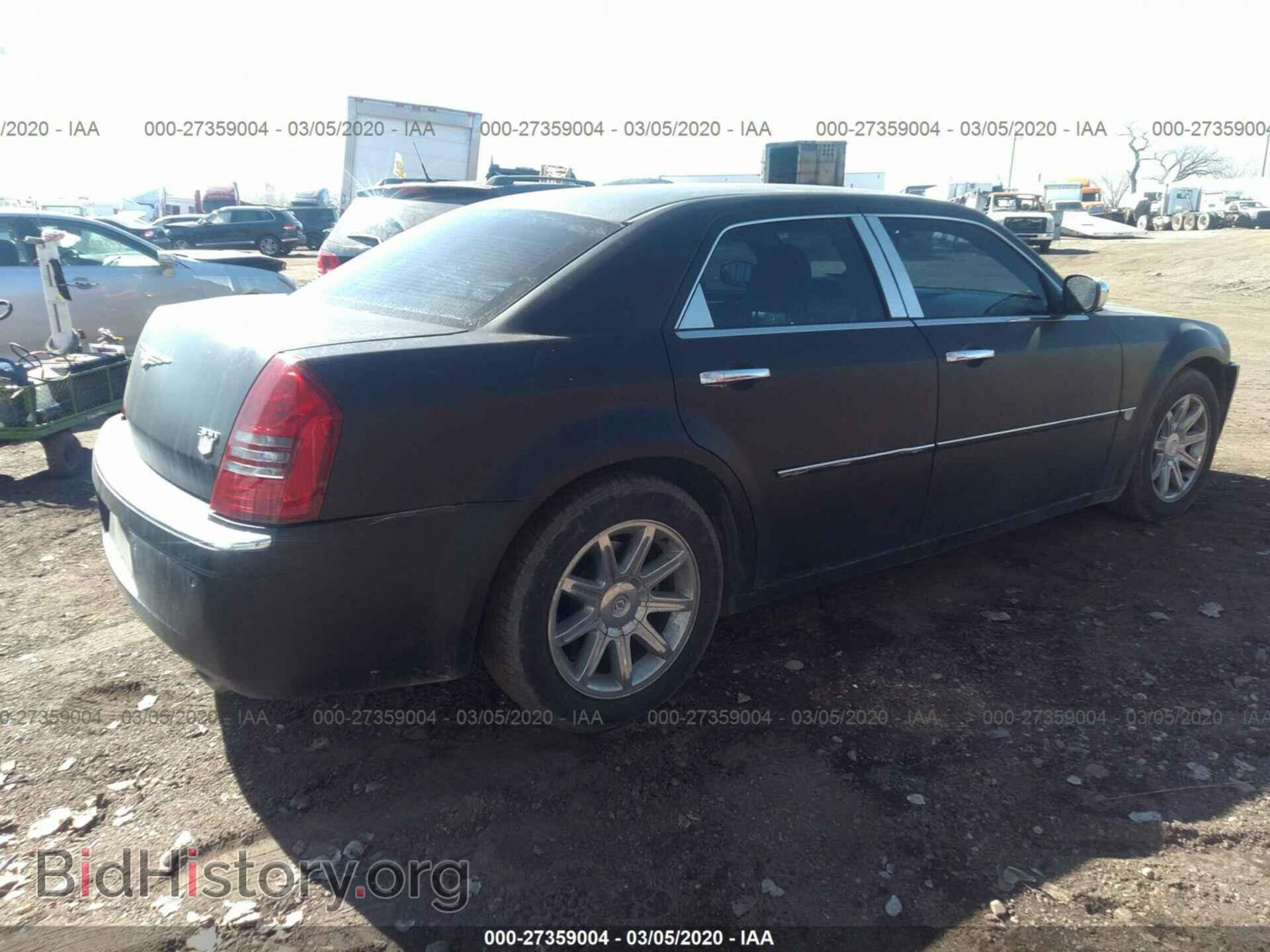 2005 CHRYSLER 300C - VIN: 2C3AA63H75H137224 - Фото 4
