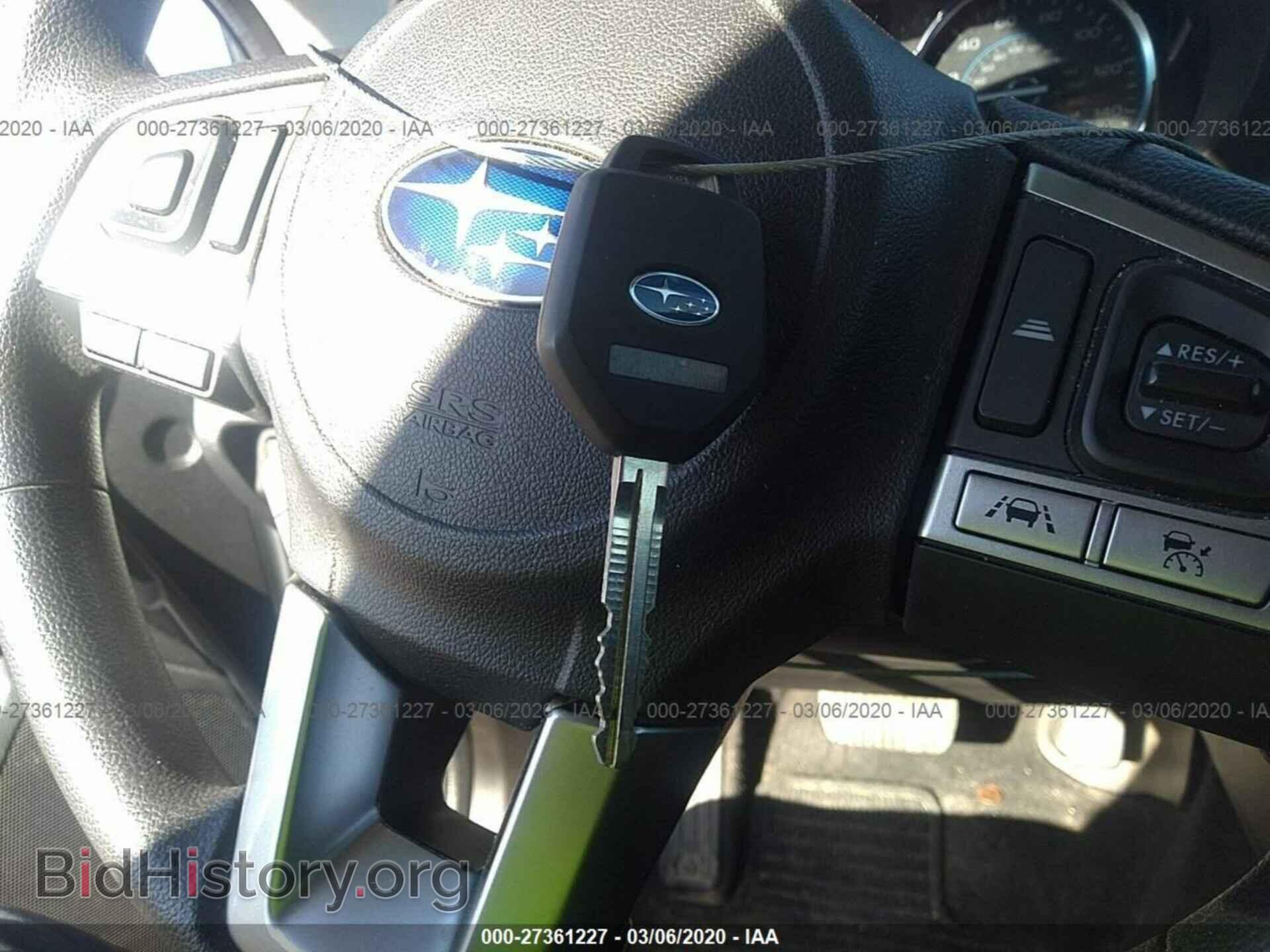 2018 SUBARU FORESTER - VIN: JF2SJAGC2JH563521 - Фото 11