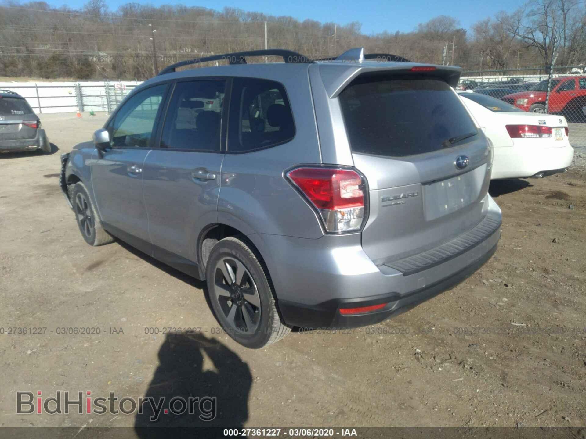 2018 SUBARU FORESTER - VIN: JF2SJAGC2JH563521 - Фото 3