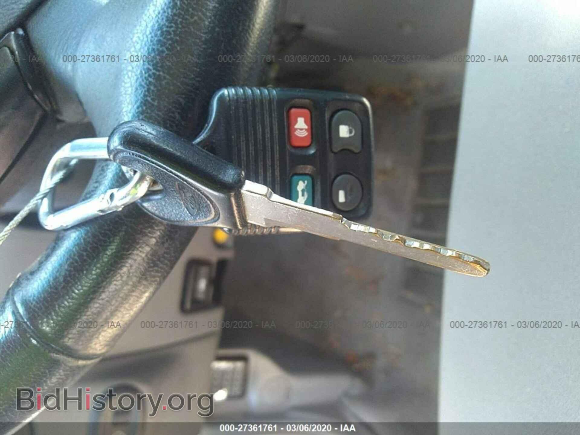 2002 FORD ESCORT - VIN: 3FAFP13P02R122399 - Фото 11