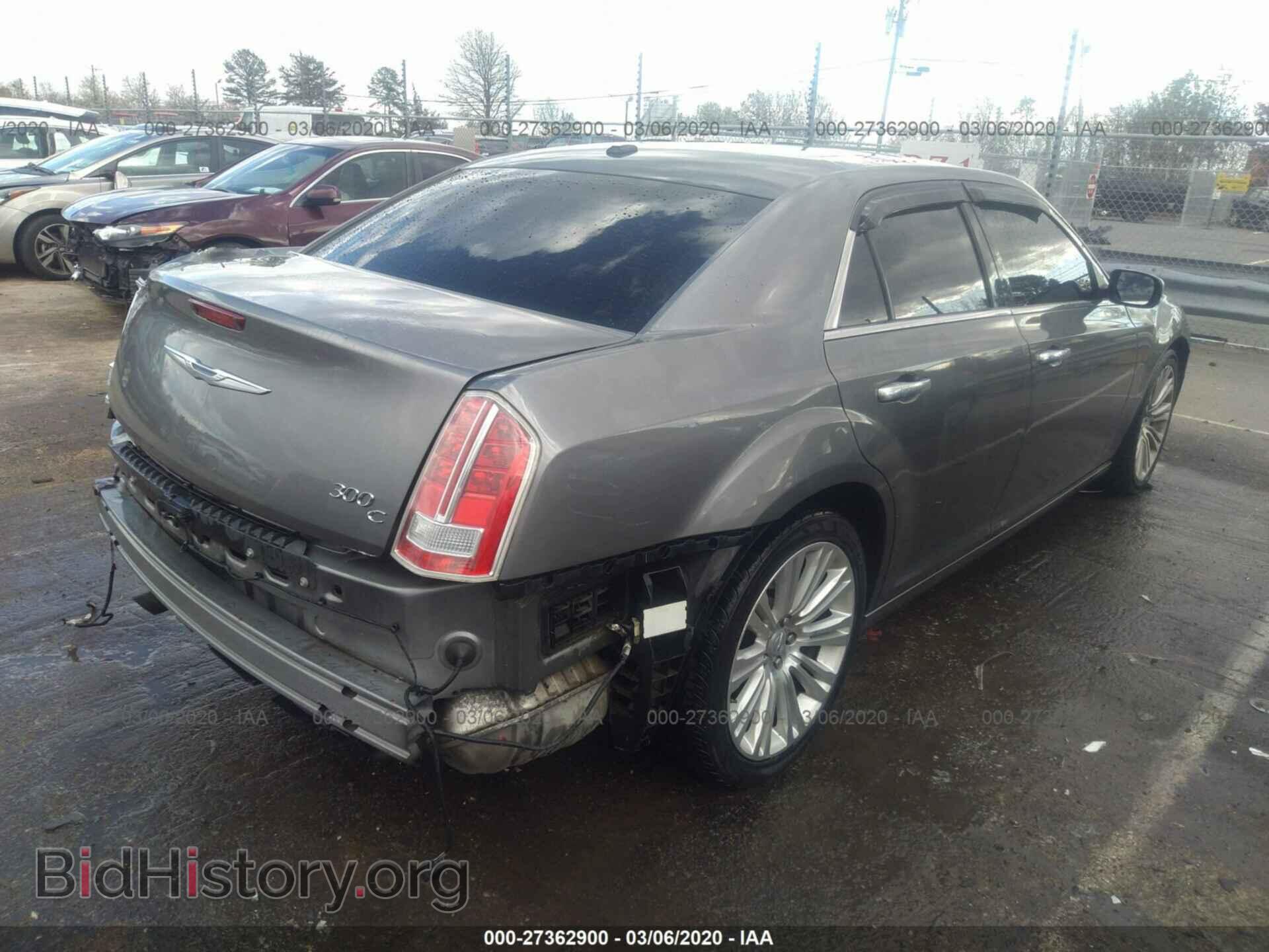 2012 CHRYSLER 300C - VIN: 2C3CCAPT8CH253940 - Фото 4