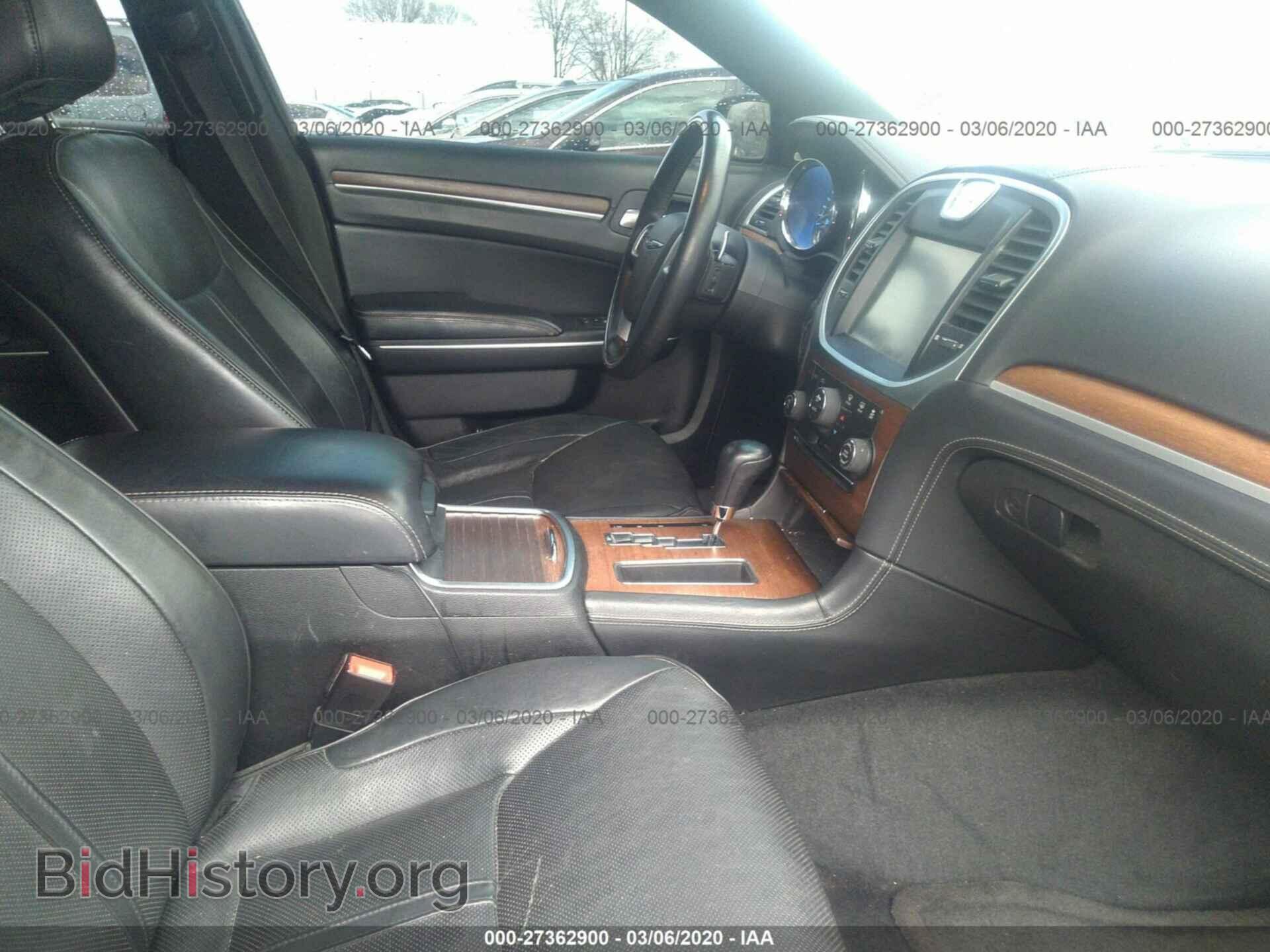 2012 CHRYSLER 300C - VIN: 2C3CCAPT8CH253940 - Фото 5