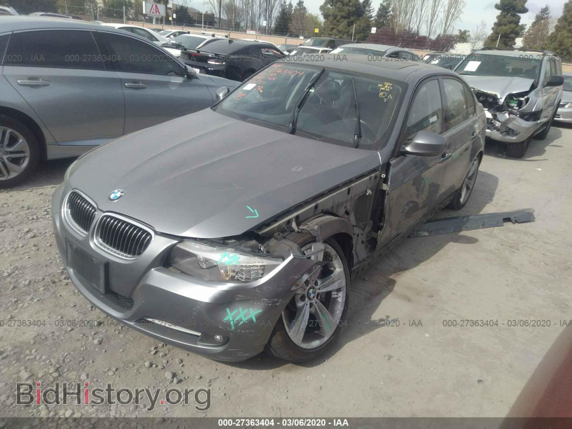 2011 BMW 335 - VIN: WBAPM5C52BE577686 - Фото 2