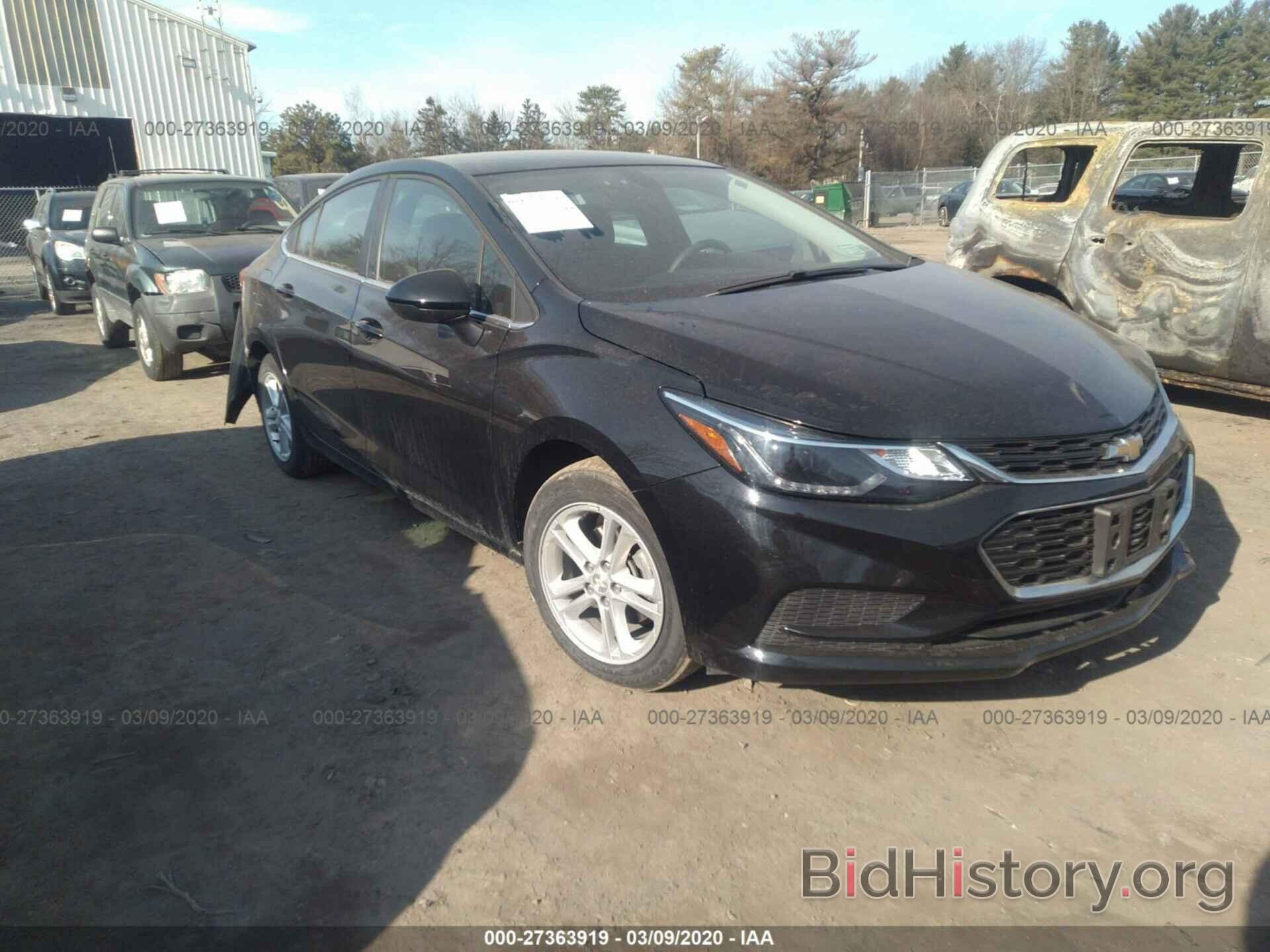 Photo 1G1BE5SM9J7219144 - CHEVROLET CRUZE 2018