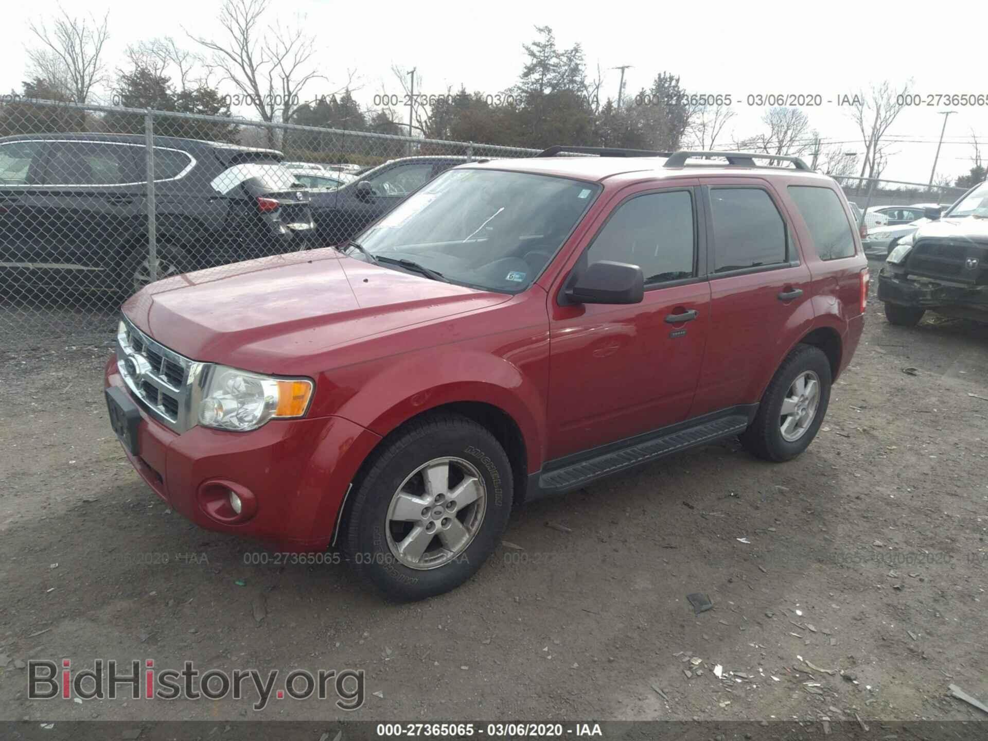 2011 FORD ESCAPE - VIN: 1FMCU9D79BKB26423 - Фото 2