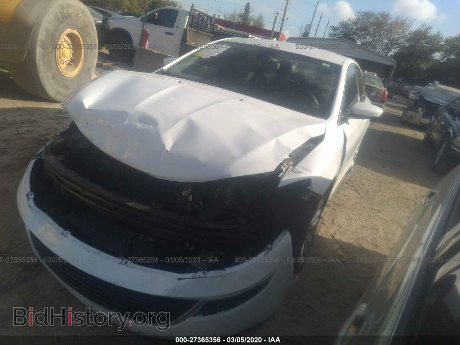 2015 CHRYSLER 200 - VIN: 1C3CCCABXFN646362 - Фото 2